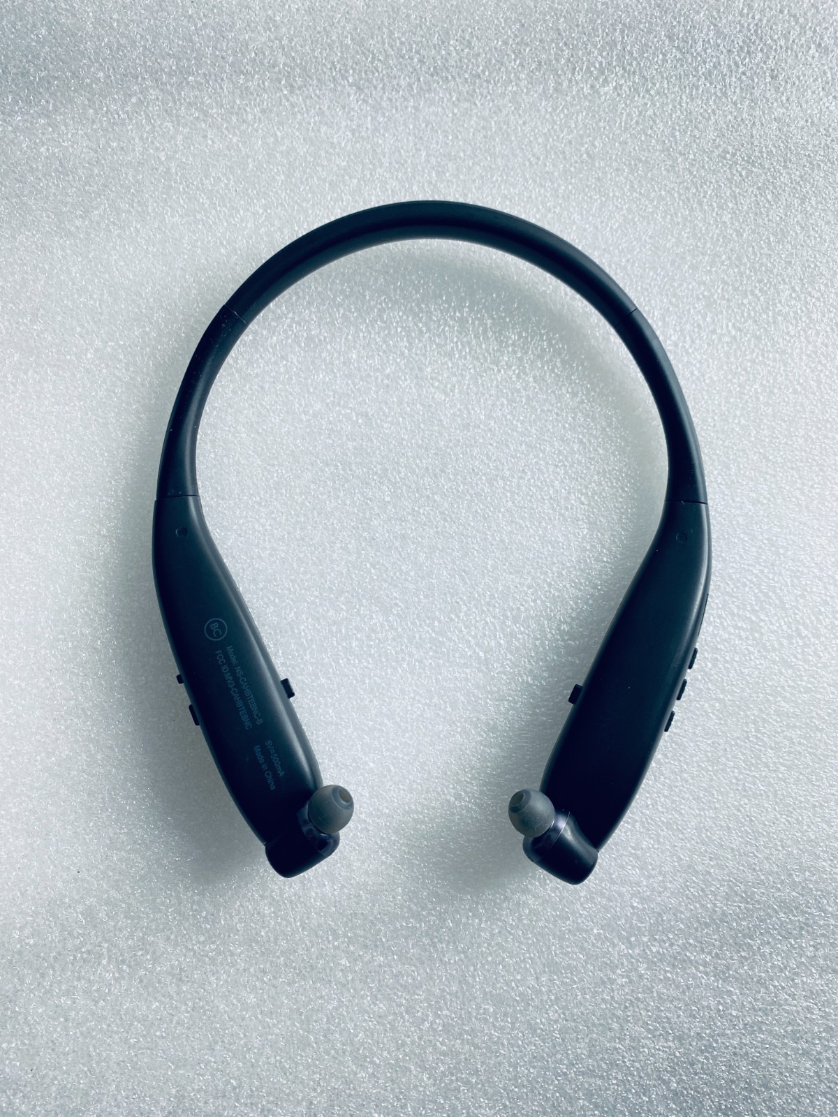 Insignia Wireless Bluetooth In-Ear Black Headset With Microphone, NS-CAHBTEBNC-B