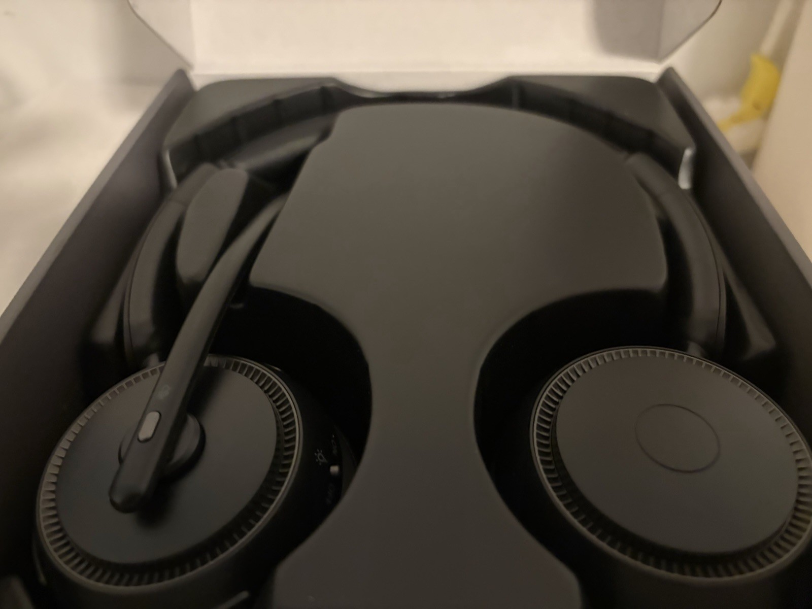 Tenpoform ~ Noise Canceling Headphones ~ Micro C-USB Connector New M/W2