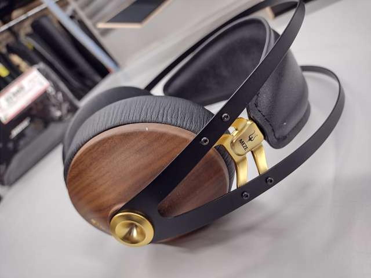 MEZE Audio 99 Classics Headphones High-Res Audio Over-Ear Stylish Black
