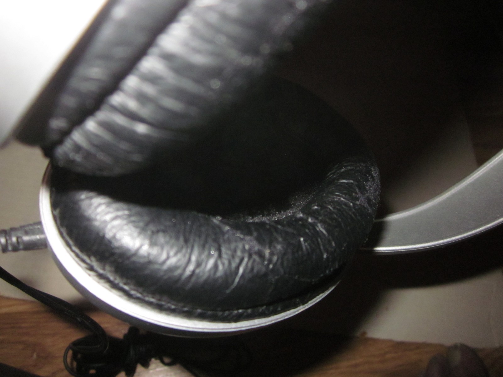 SENNHEISER HD 212 PRO HEADPHONES