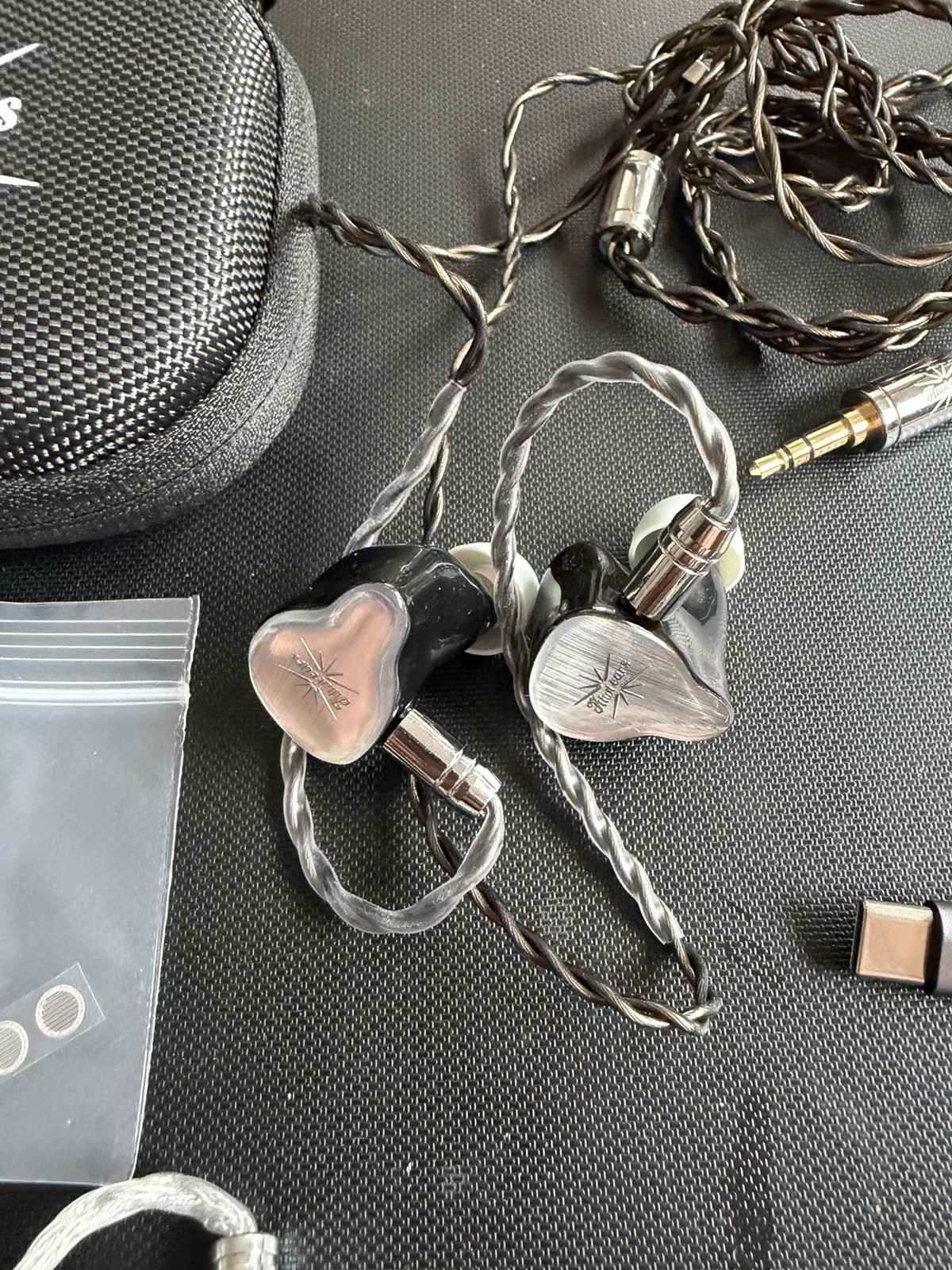 Linsoul Kiwi Ears KE4 In Ear Monitor, 2DD+2BA Hybrid Earphone, Gaming Earbuds