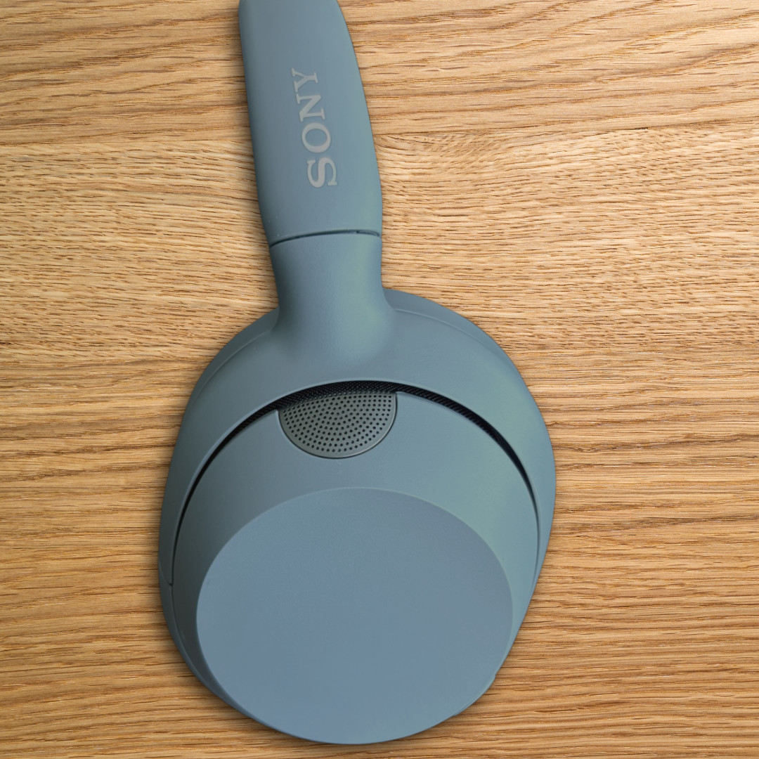 Sony ULT WEAR 900N Wireless Noise Canceling Bluetooth Headphones – Forest Gray