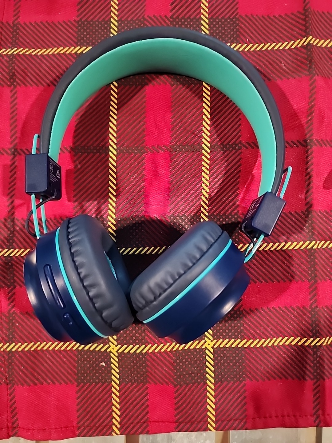 iClever BTH03 Blue Adjustable Wireless Foldable Bluetooth LED Light Headphones