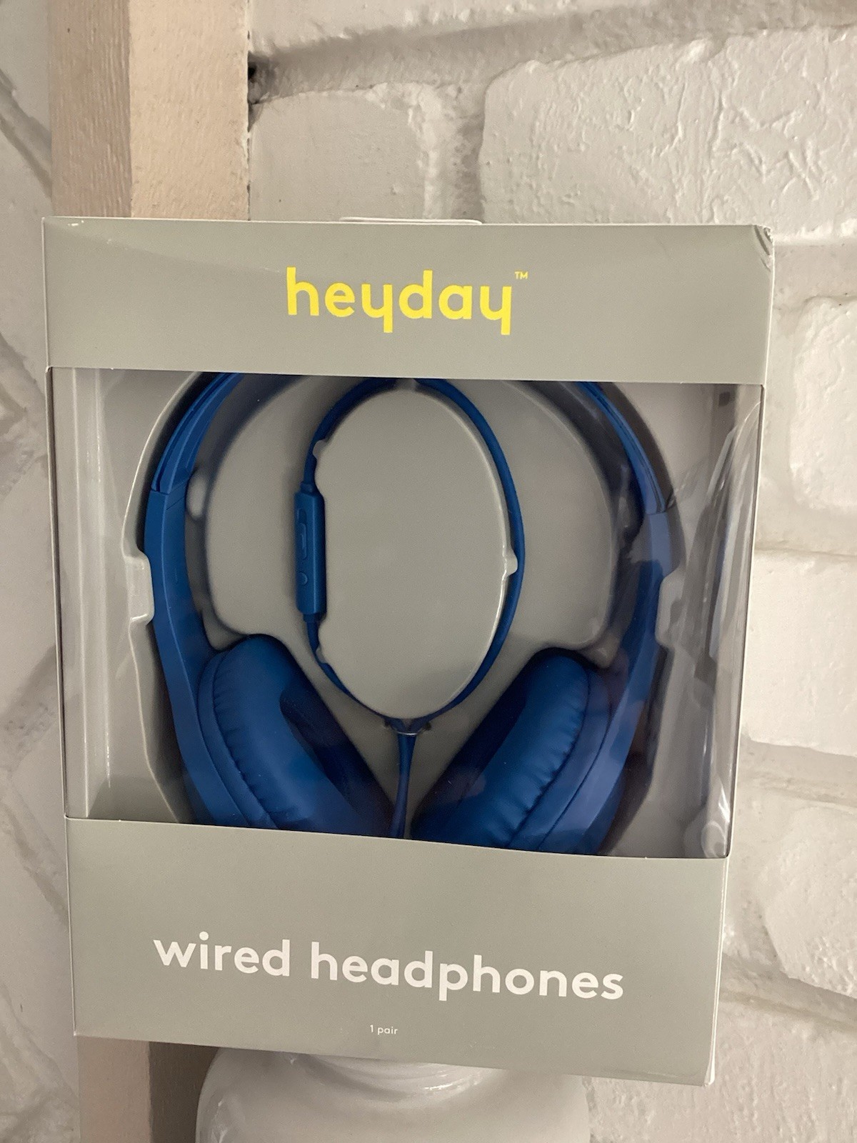 Heyday Wired On-Ear Headphones – With Microphone- Blue – NEW Open Box Close out