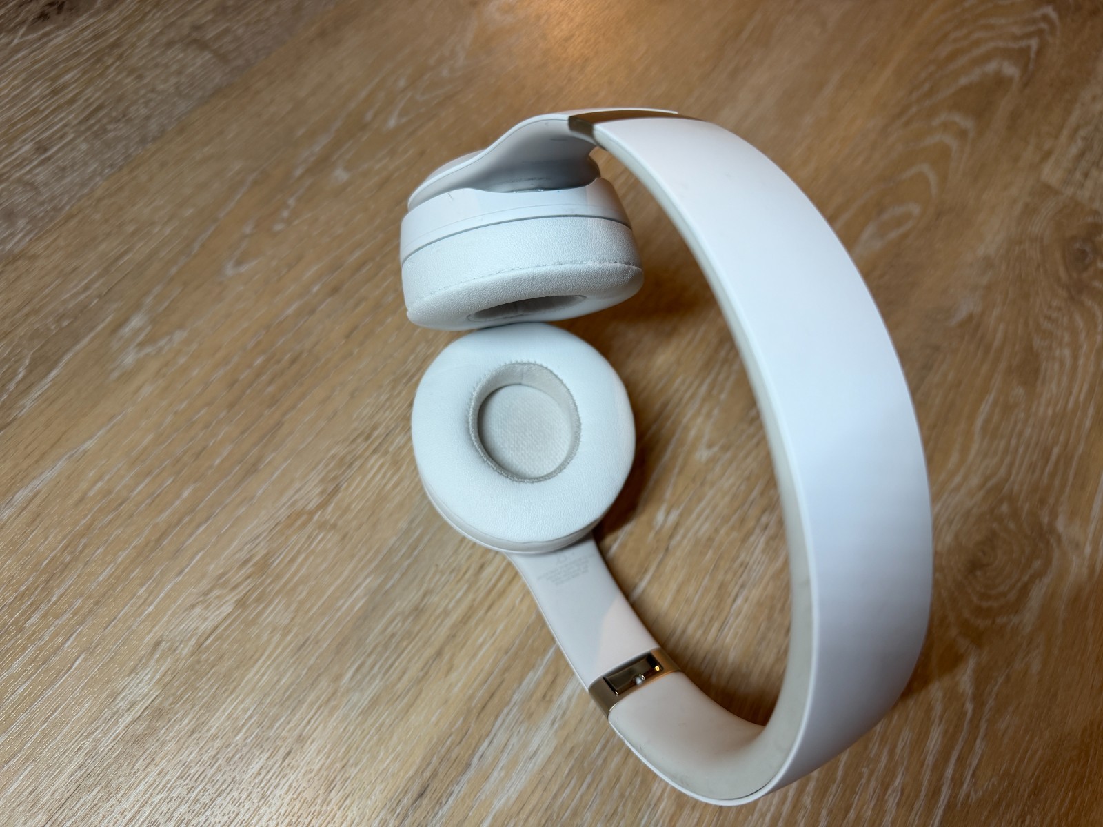 Beats – Solo 4 Wireless On-Ear Headphones various colors (A grade Condtion)