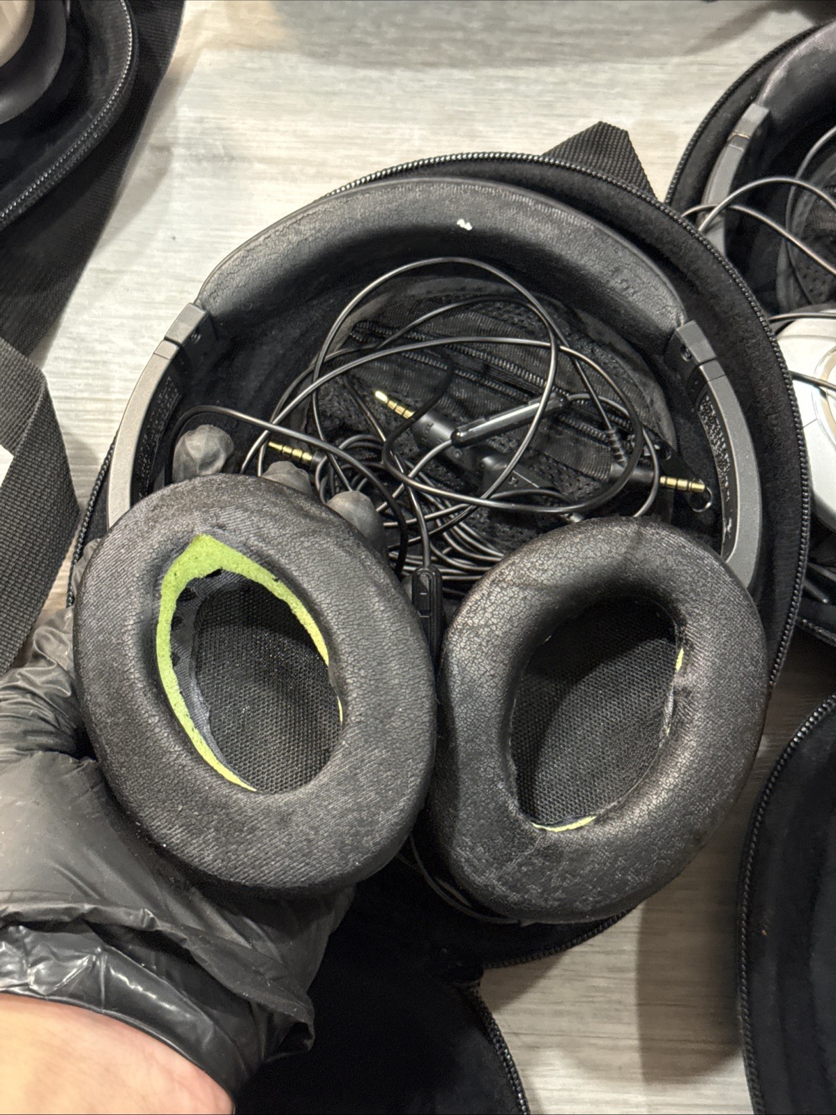 Lot Of 4 Bose QC15/QC3 Headphones with Noise Cancelling (Read Desc)