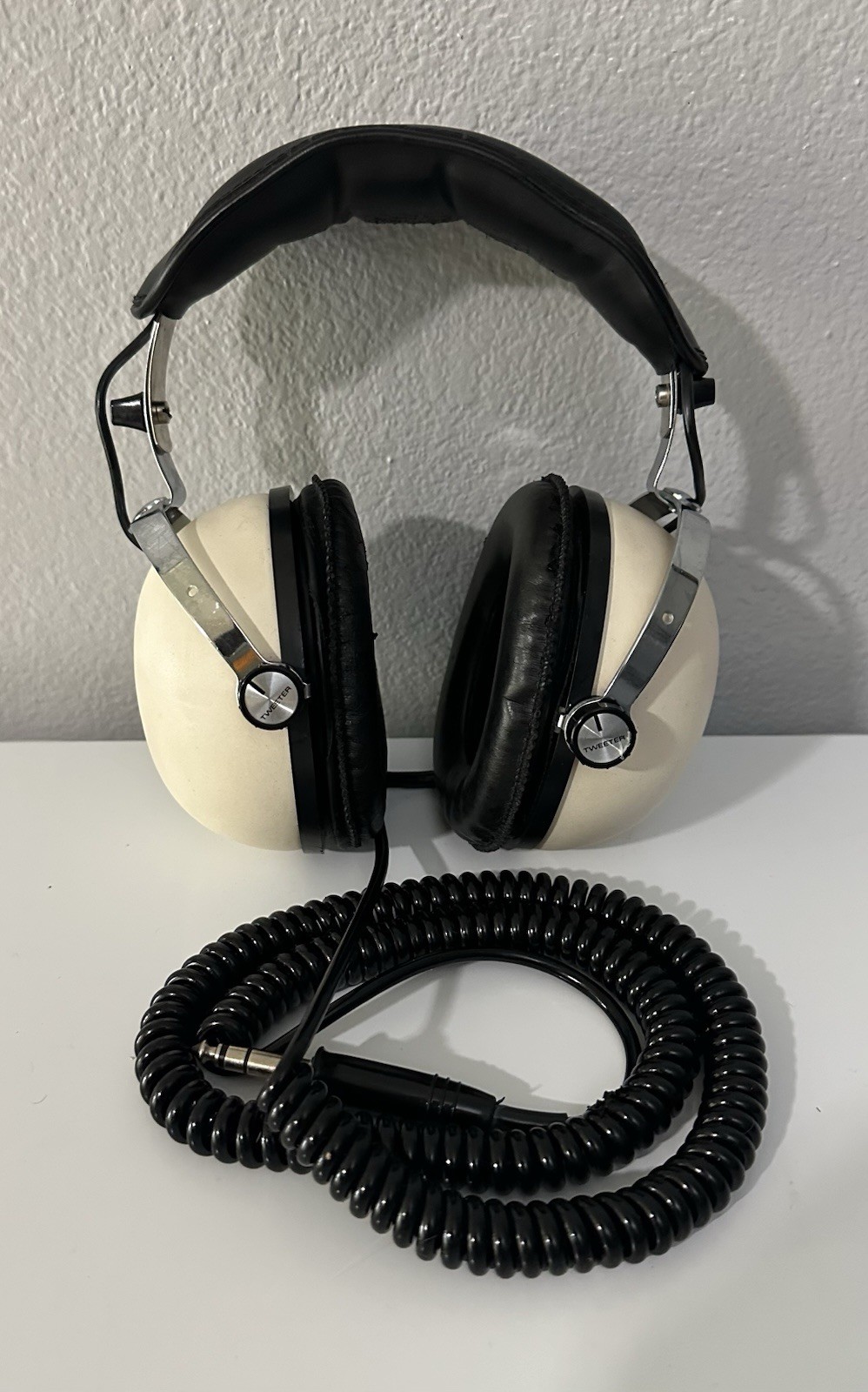 Pioneer SE-50 Stereo Over-Ear Headphones Adjustable Headband 1/4″ Plug Case