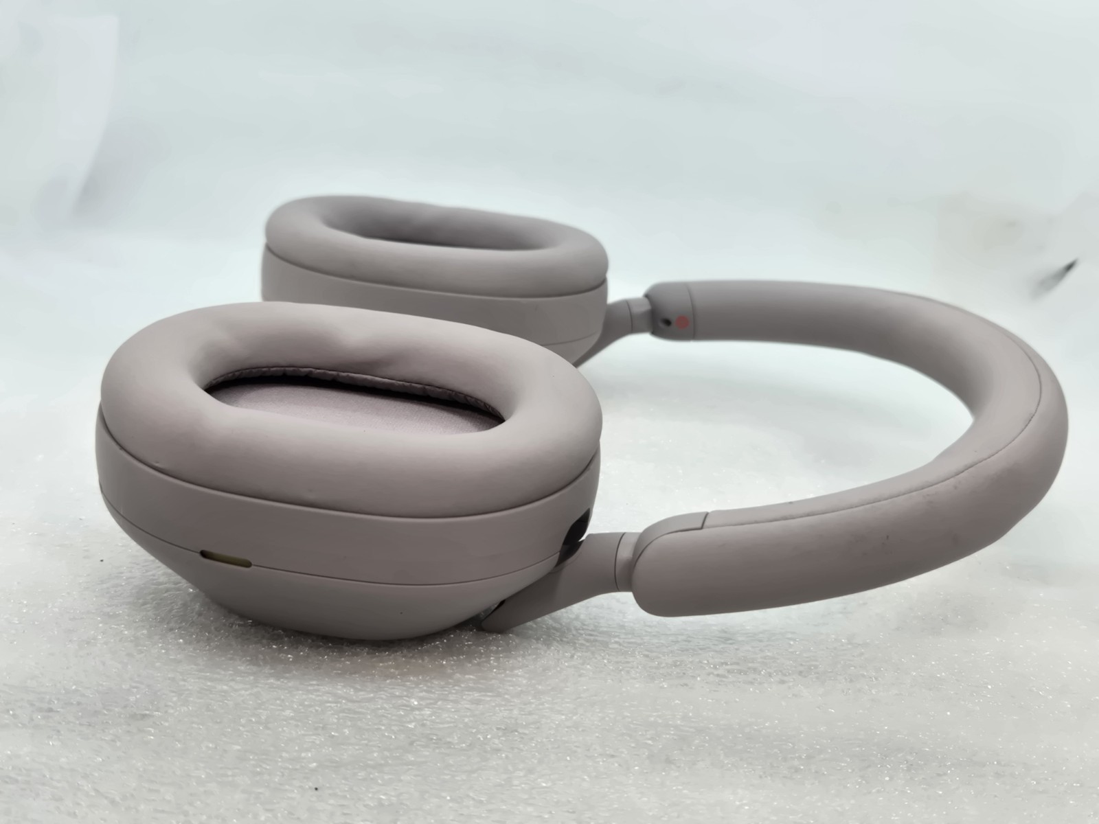 Sony WH-1000XM5 Wireless Bluetooth Noise Cancelling Headphones FREE SHIPPING a