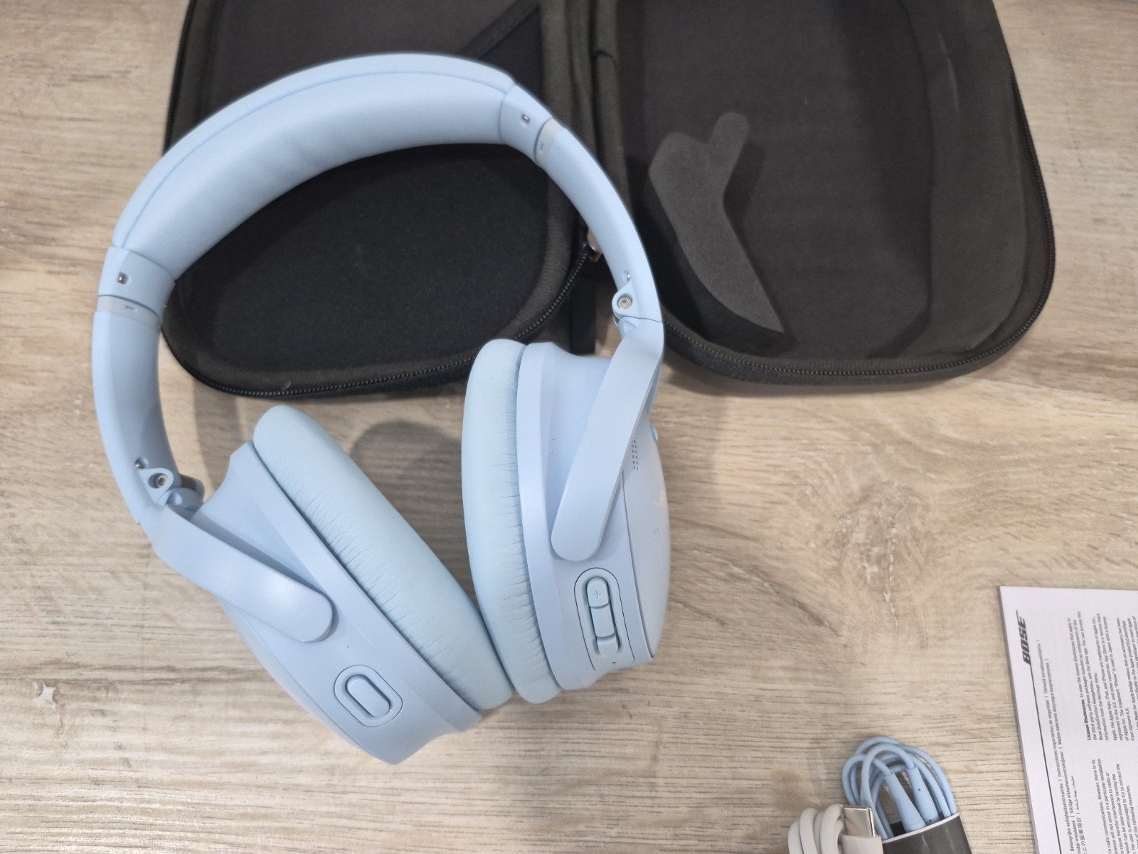 Bose QuietComfort Wireless Noise Cancelling Over-the-Ear Headphones – Blue