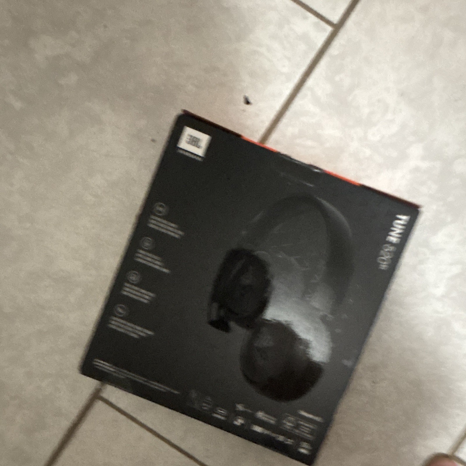 JBL Tune 520BT Wireless Bluetooth On-Ear Headphones