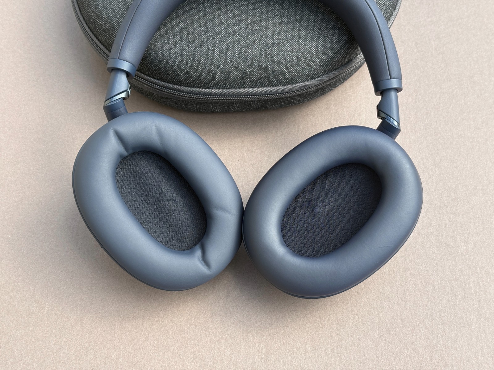 Sony WH-1000XM6 Wireless Noise Canceling Headphones COMPATIBLE CASE – Blue #E