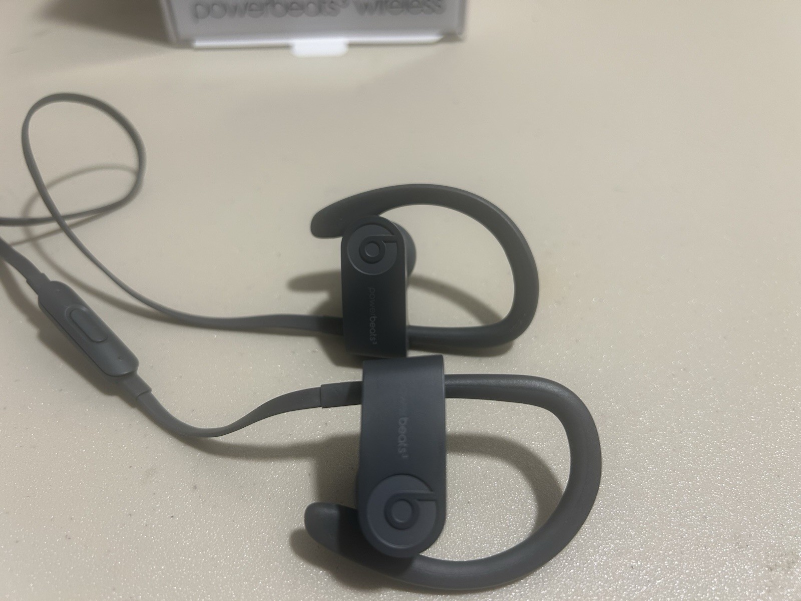 Beats Powerbeats³ 3 Wireless Earphones Black w/ Case & USB Charging Cable