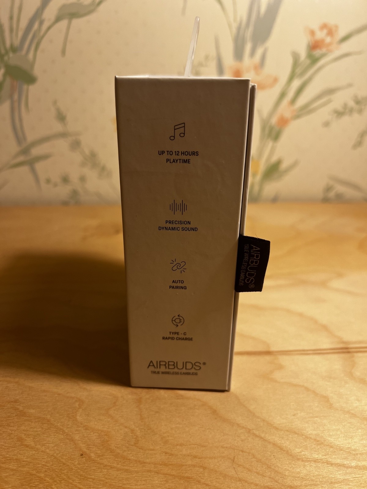 AIR 10 TRUE WIRELESS EARBUDS PRECISION DINAMIC SOUND UP TO 12 HOURS PLAYTIME