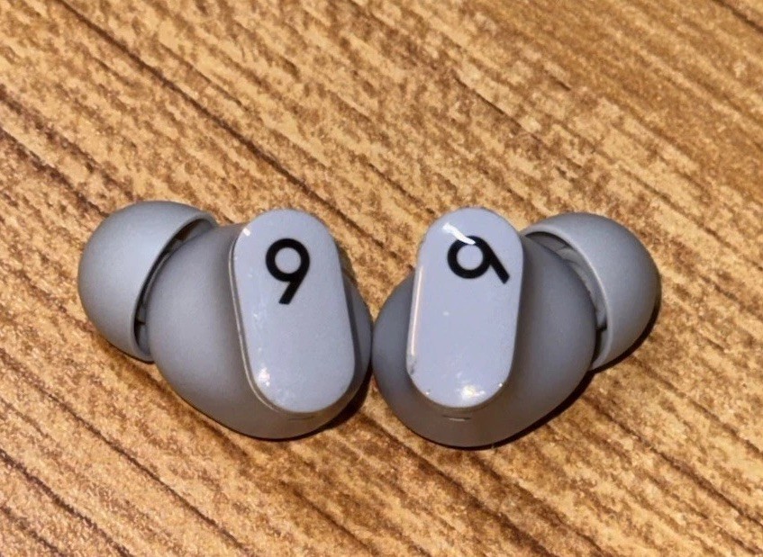 Beats Studio Buds Totally Wireless Earphones Replacement Gray Left / Right Only
