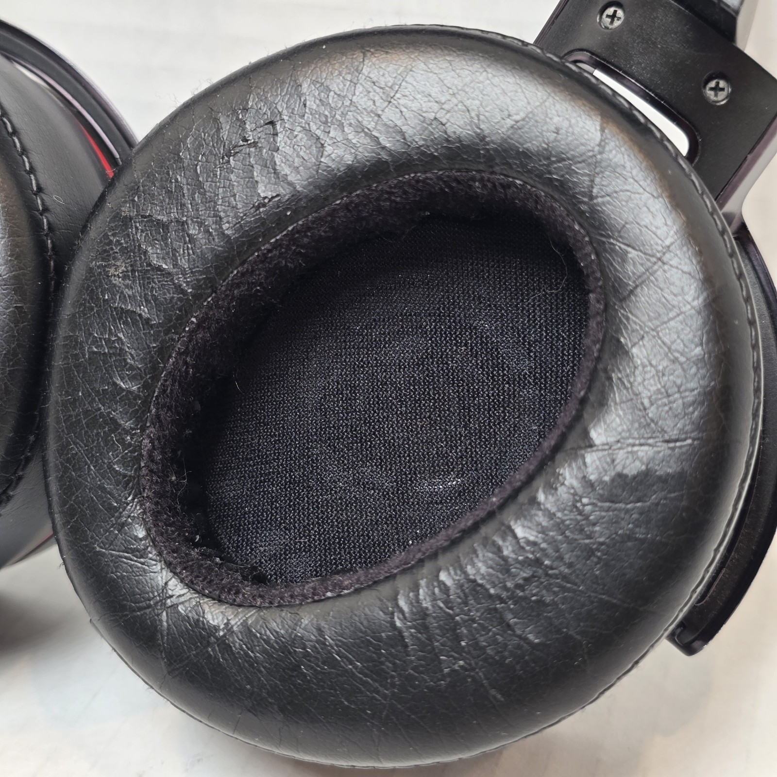 Sony MDR-XB950BT Wireless Headphones Over-Ear Extra Bass Black