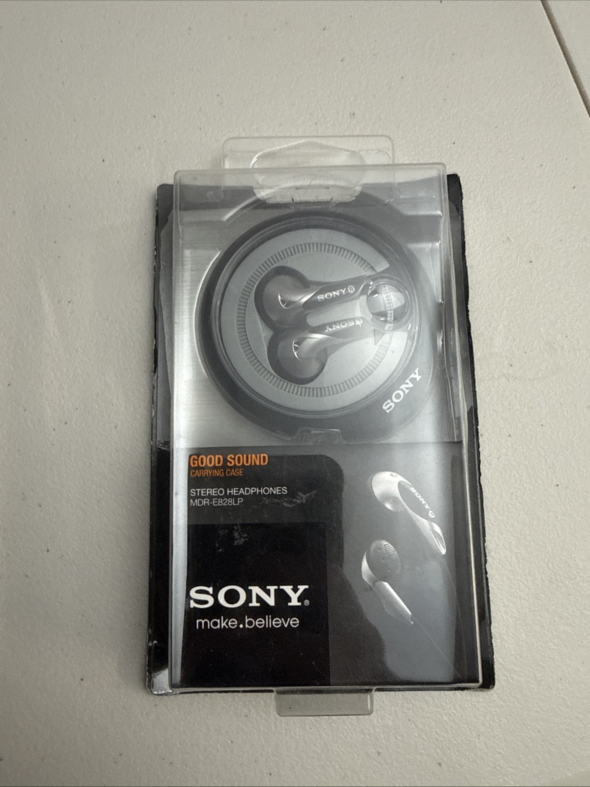 Sony Stereo Headphones MDR-E828LP NEW IN THE BOX