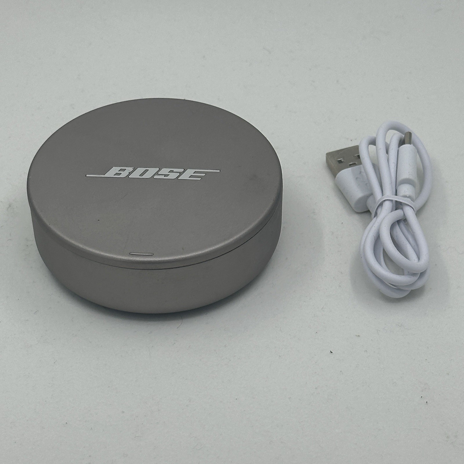 Bose Sleepbuds II Wireless Noise Masking Earbuds White – See Description