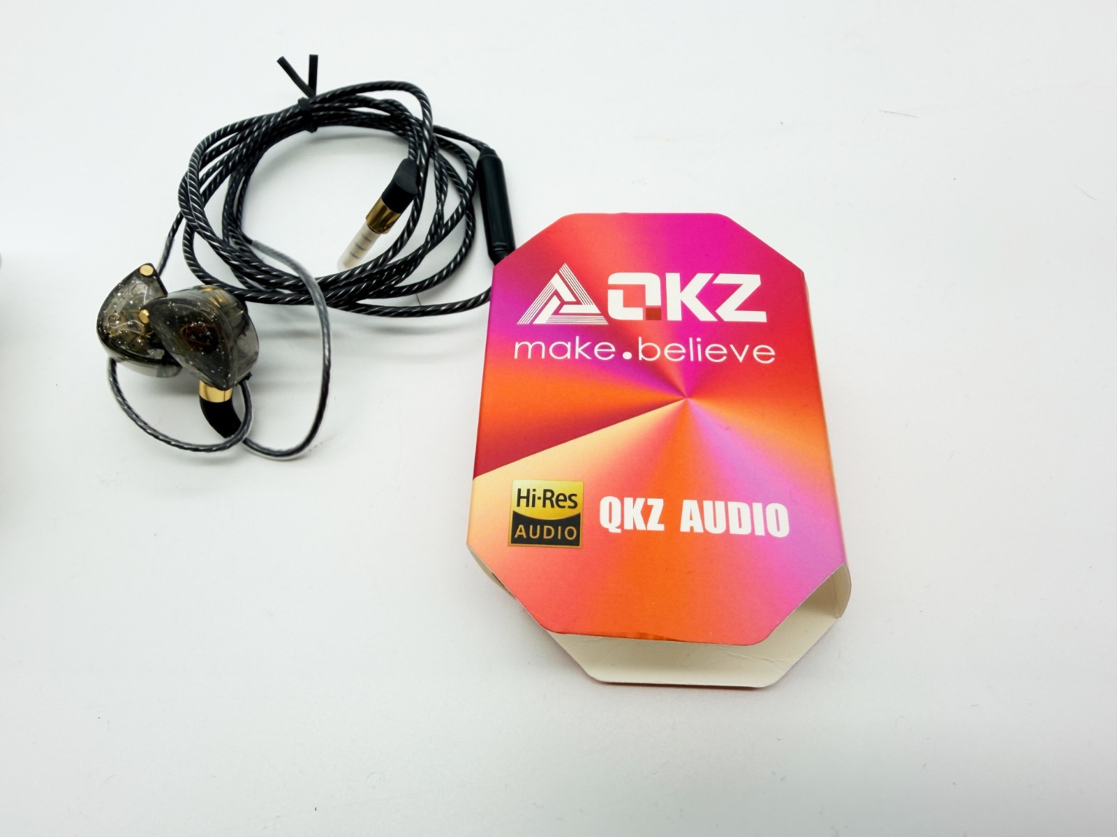 QKZ SK8 Wired IEM Earbuds – New, HiFi Bass, Sealed Unit for Midnight Listening