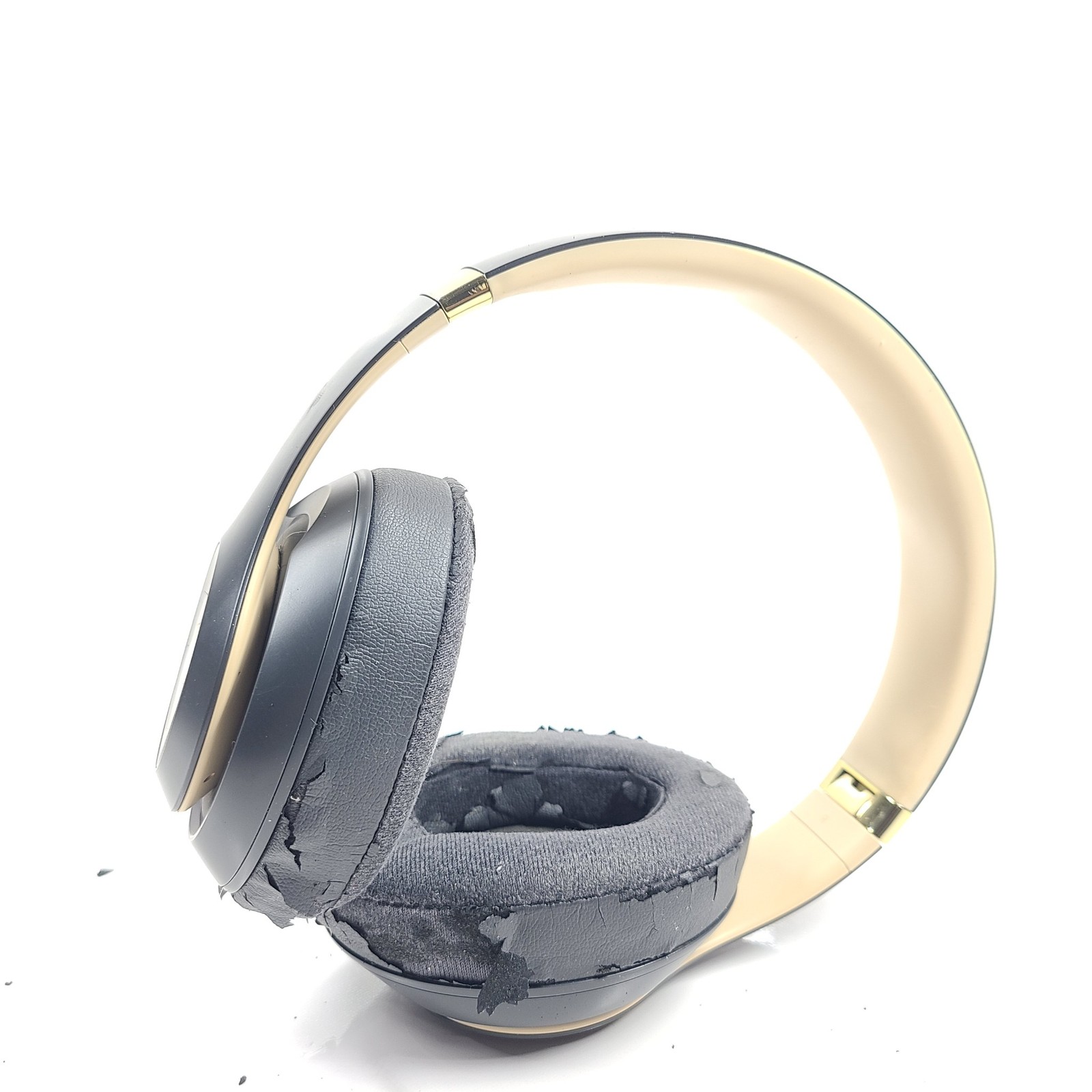 Beats by Dr. Dre Studio3 Wireless Headphones A1914 Skyline – Grade D