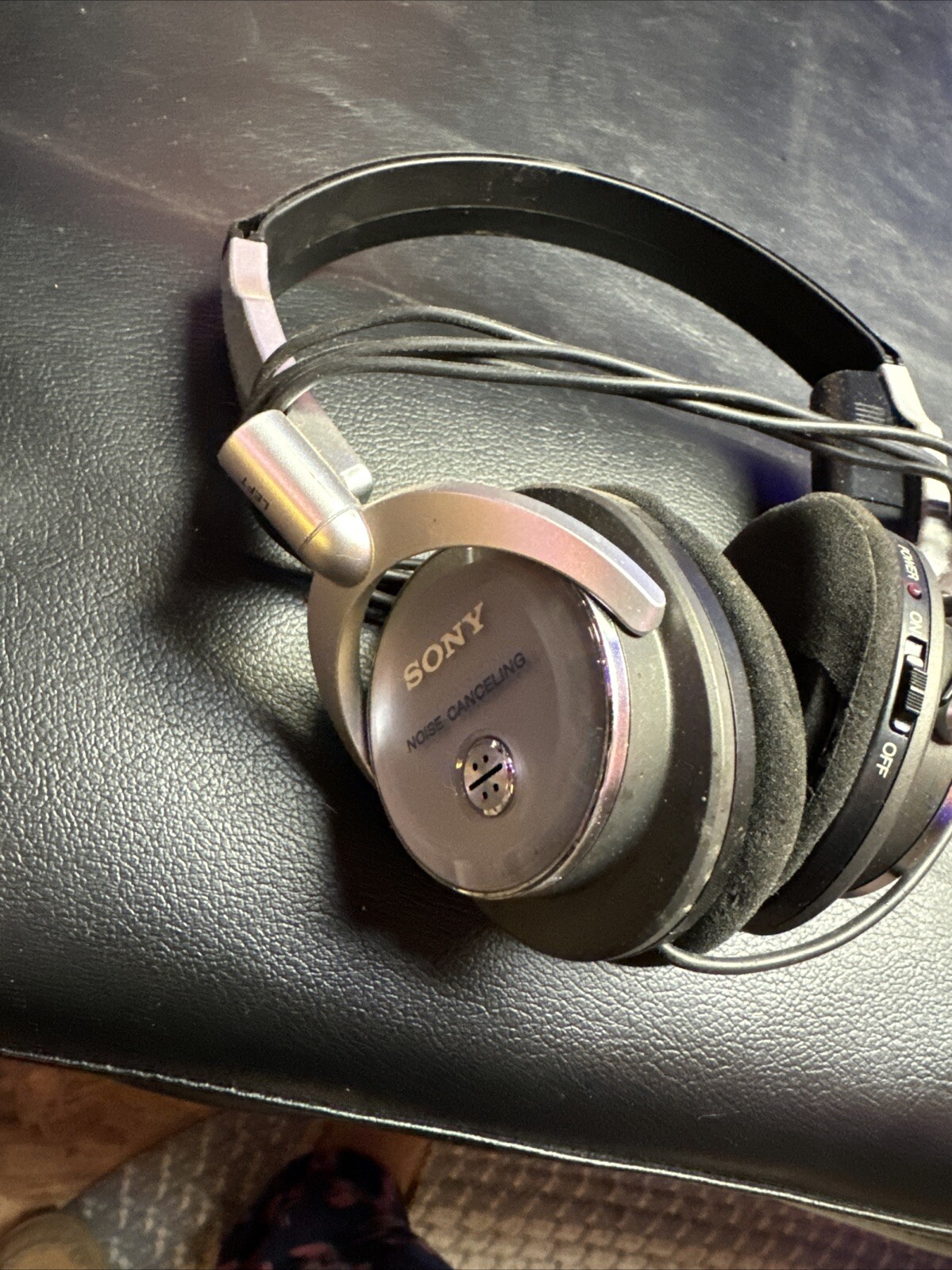 Sony Noise Canceling Headphones MDR-NC6