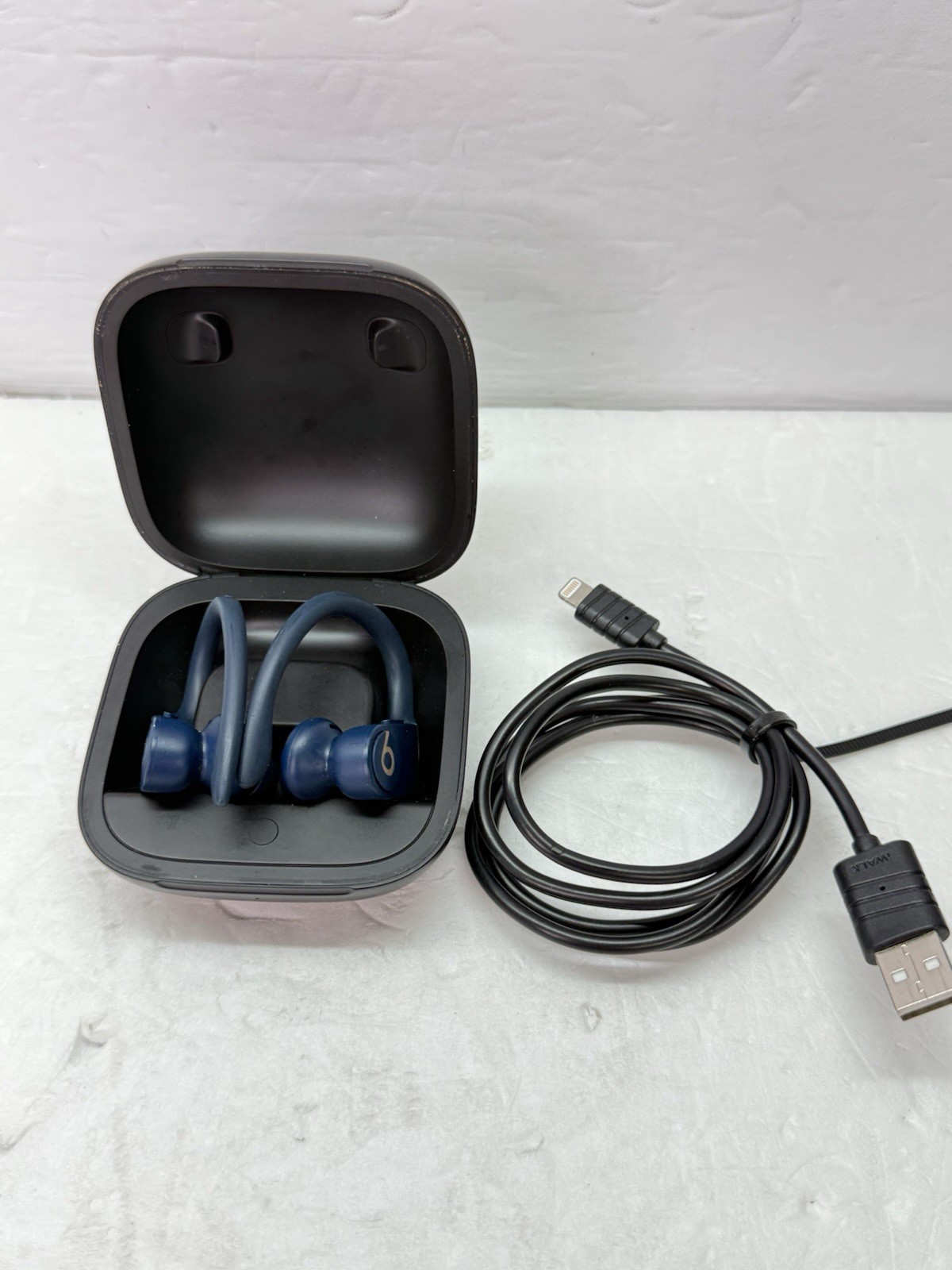 Beats by Dr. Dre PowerBeats Pro Wireless Earphones Navy USED