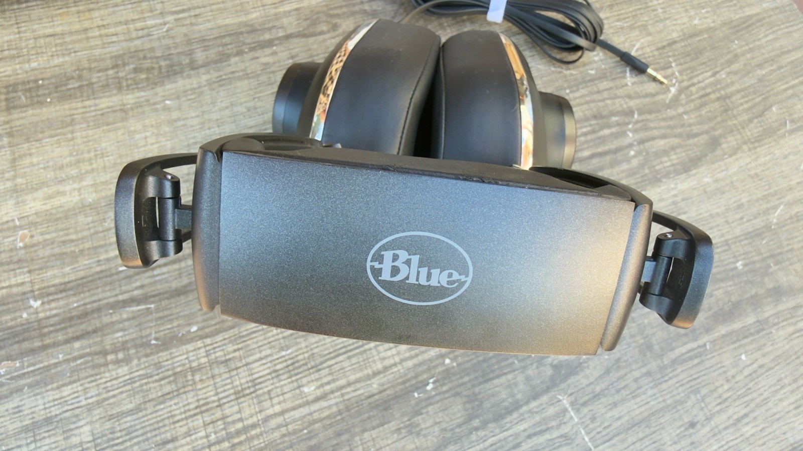 Blue LOLA Black Hi-Fi Headphones