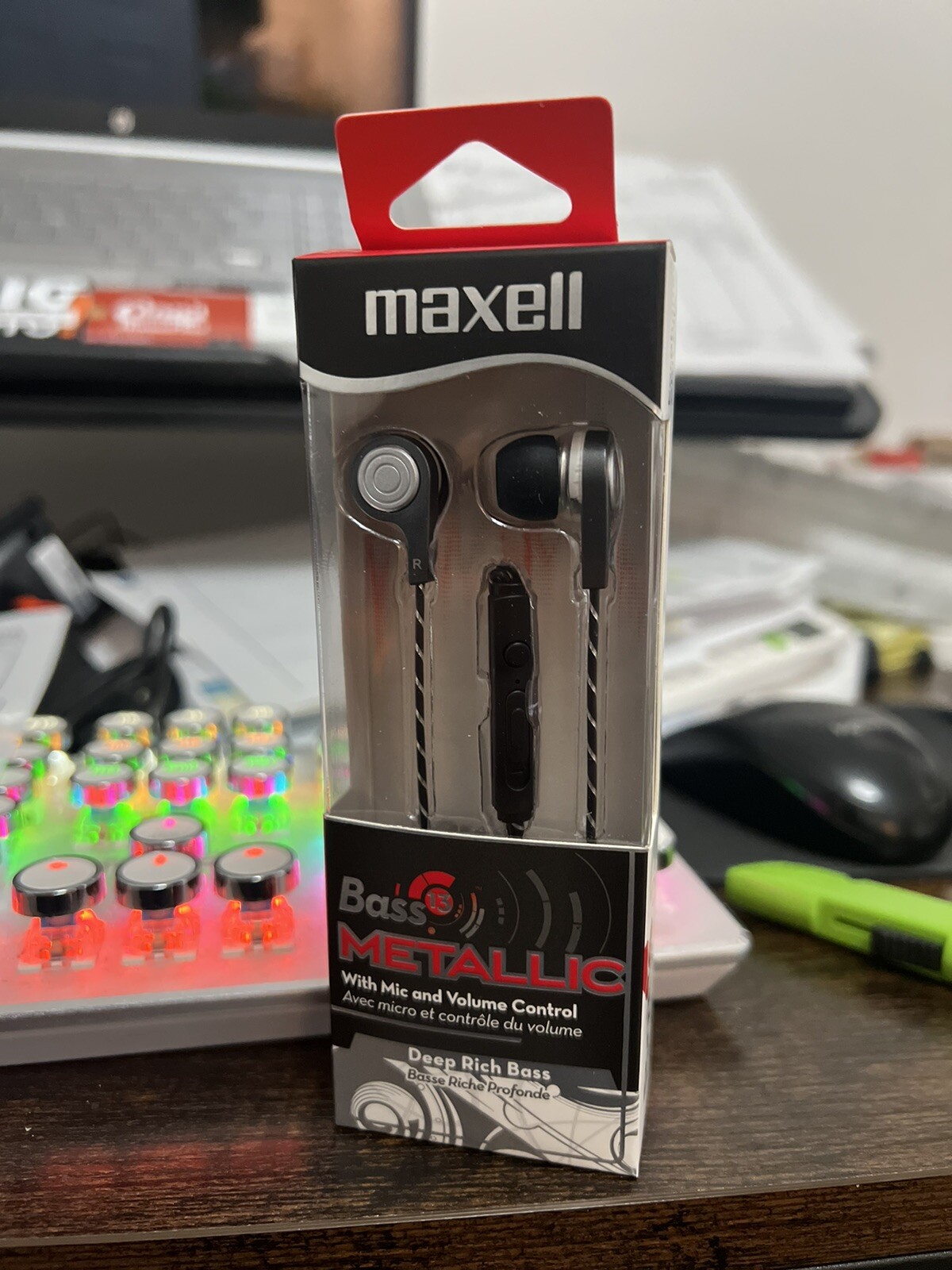Maxell Bass 13 Metallic Wireless Earbuds with Microphone, Silver (MAX199600)
