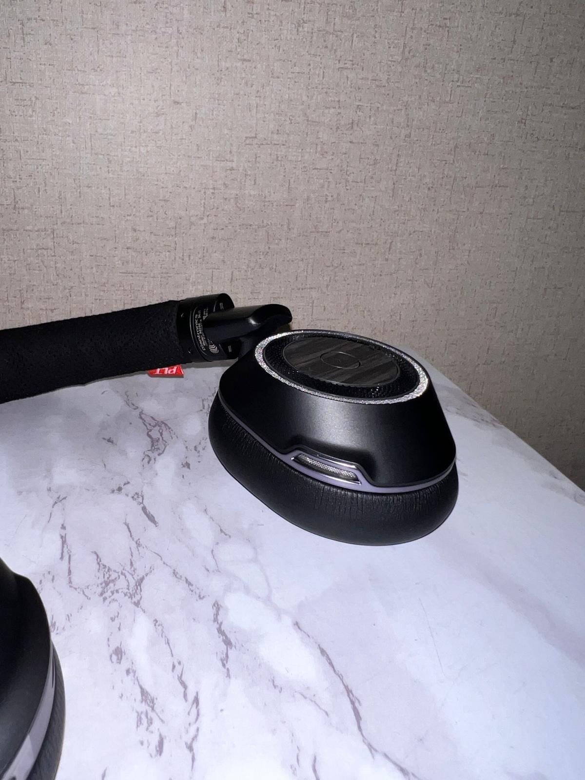 Plantronics BackBeat Pro 2 Wireless Noise Cancelling Headphones