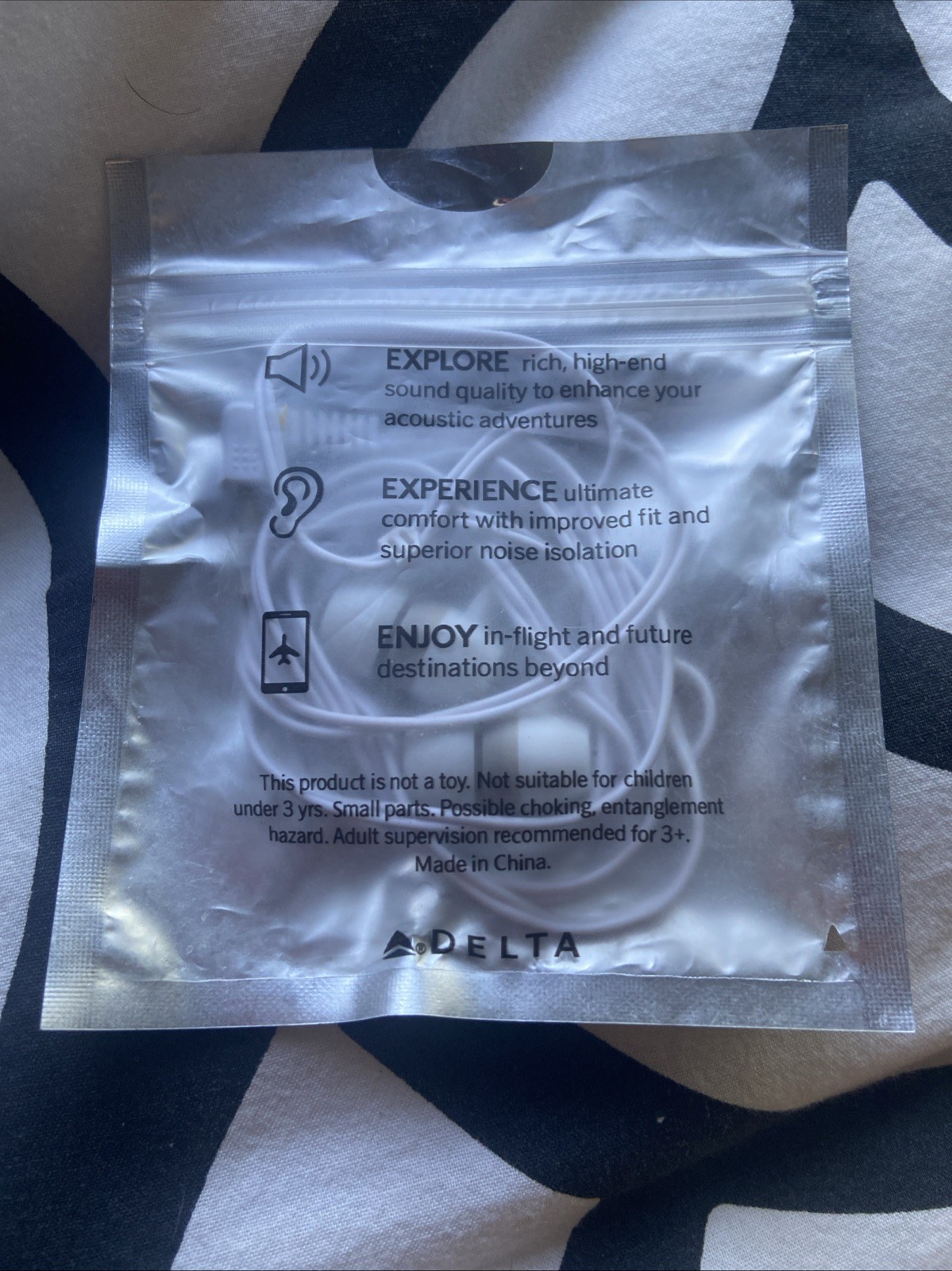 Delta Studio “Plug In Tune Out” Earbuds Headphones – BRAND NEW