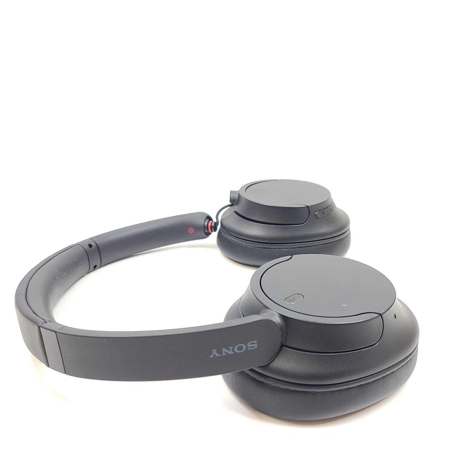 Sony WH-CH720N Wireless Noise-Canceling Over The Ear Headphones – Black GRADE D