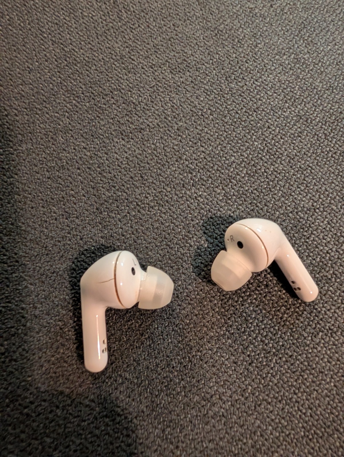 Used LG TONE Free HBS-FN6 Working For Parts Left Ear Cracked
