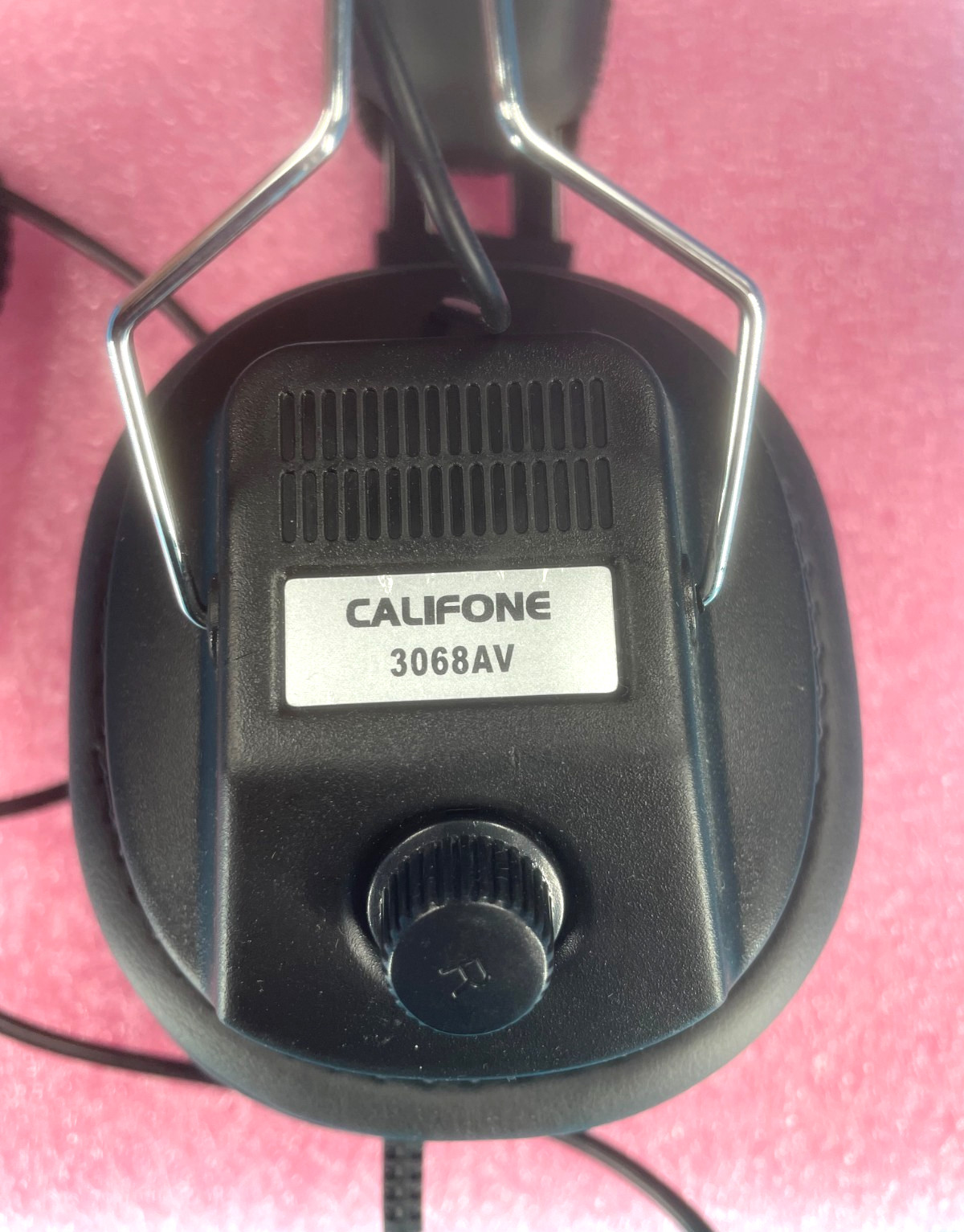 Califone 3068AV Noise reducing Mono Headphone with 3.5 mm Plug & Adapter, Black