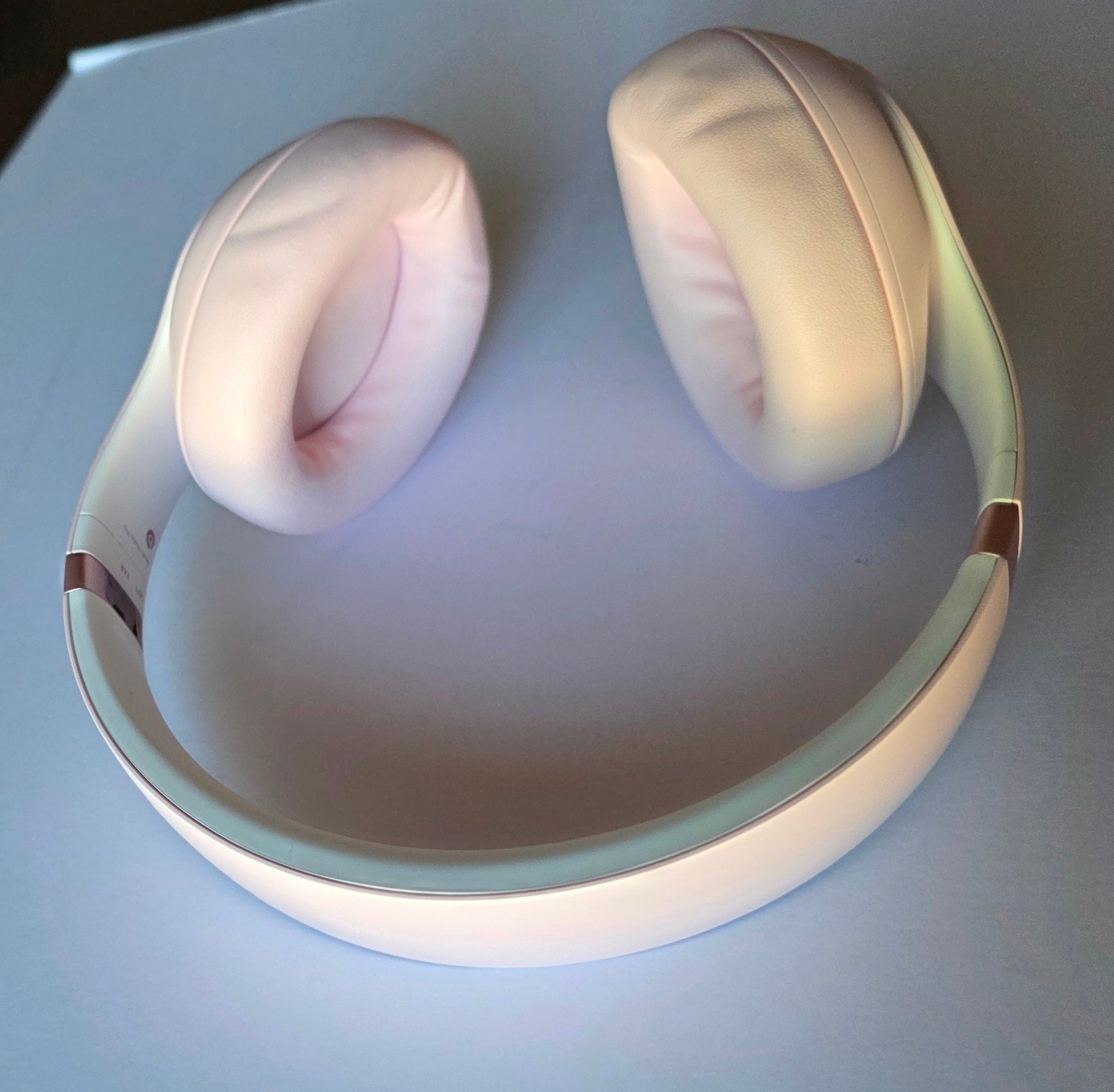 Unused Original Pink Beats Studio Pro Wireless NC Headphones ME2E4LL/A in Bulk P