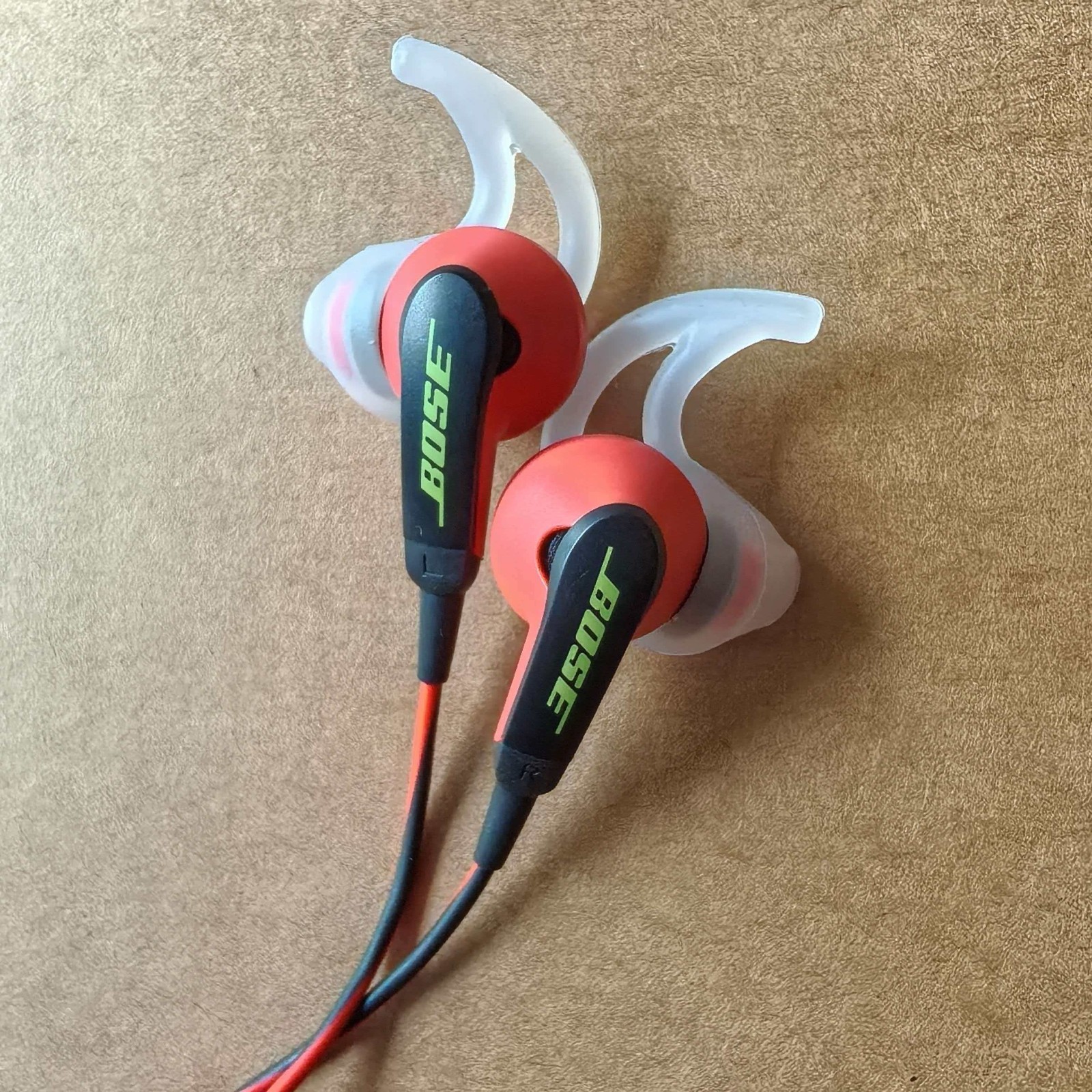 SoundSport In-Ear Earphones Headset 3.5mm Jack For Apple ios Version Red-Blk