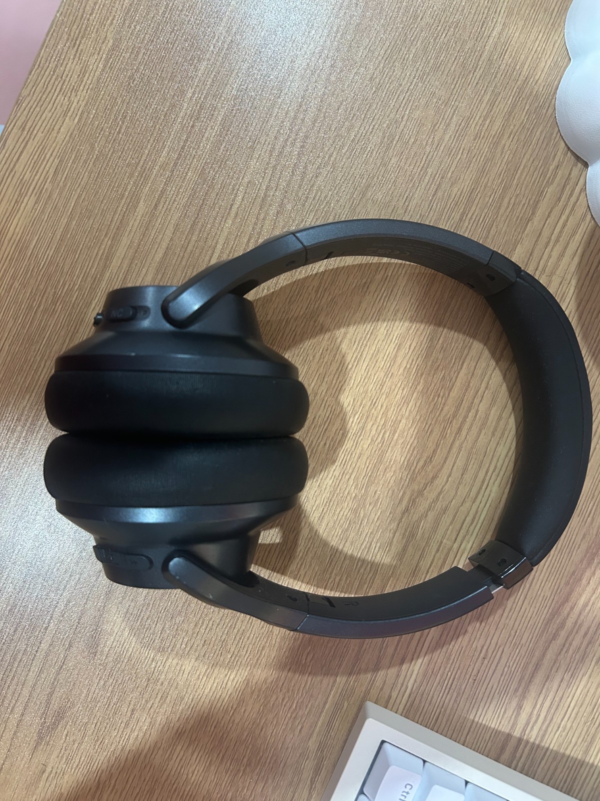 Soundcore Life Q20 Wireless Over-the-Ear Headphones – Black