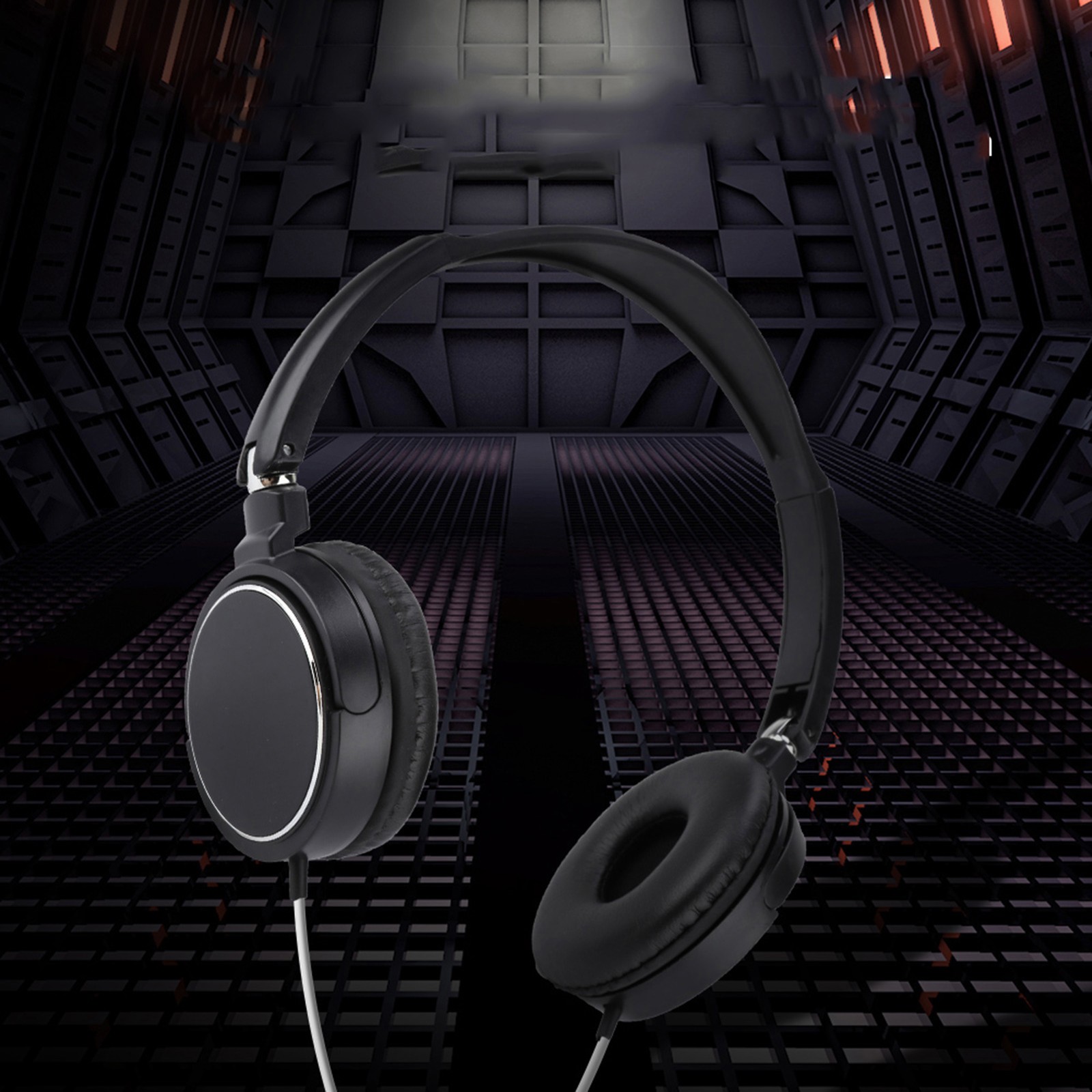 Foldable Wired Headset Compact Comfortable For Everyday Use