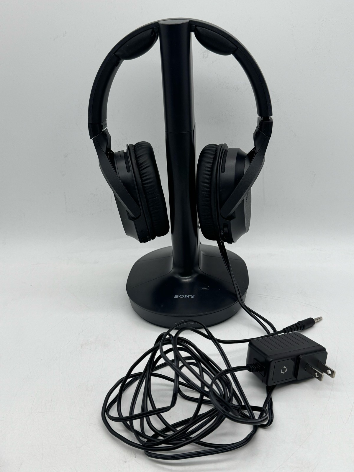 Sony WH-RF400 Wireless Over-Ear Home Theater Headphones 3.5 mm Jack – Black