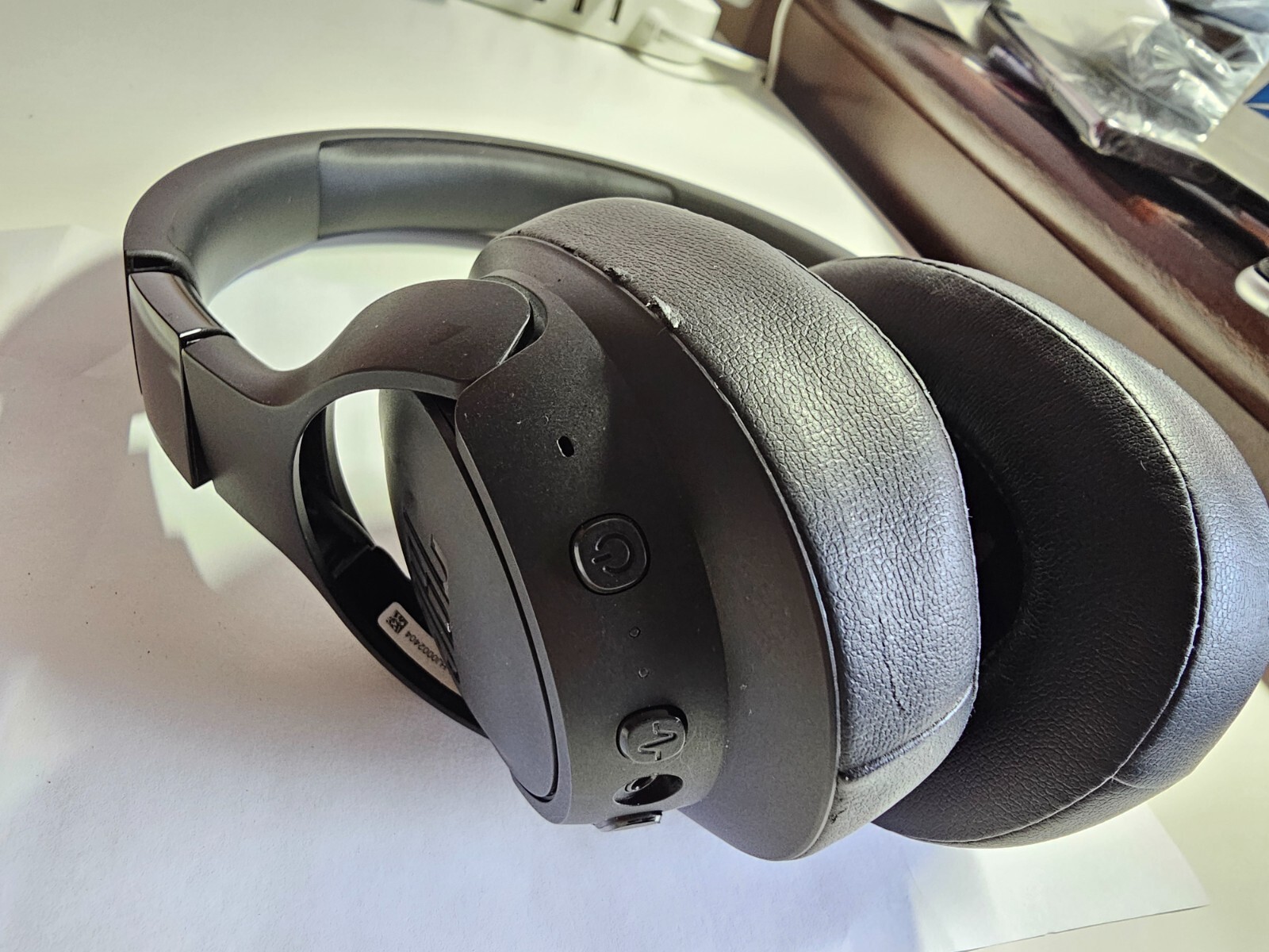 JBL Tune 750BTNC Wireless ANC Over-Ear Headphones Bluetooth Black