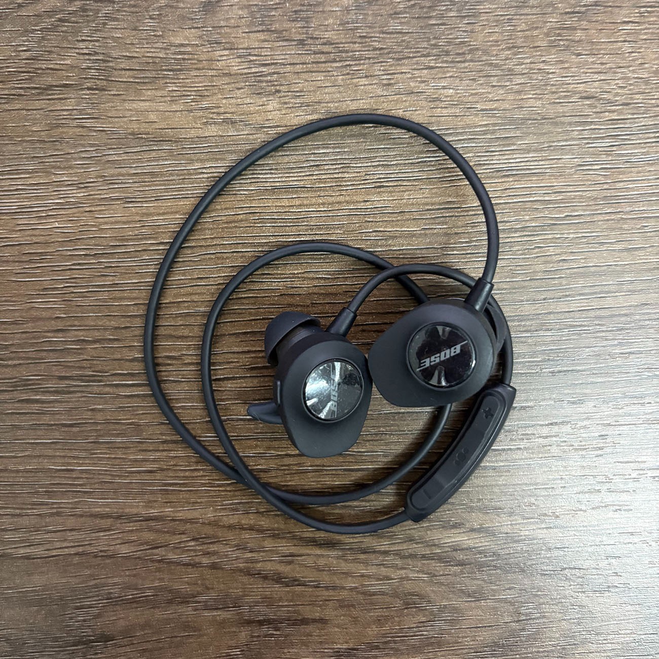 Bose SoundSport In-Ear Headphones Wireless Bluetooth Neckband Earbuds Black
