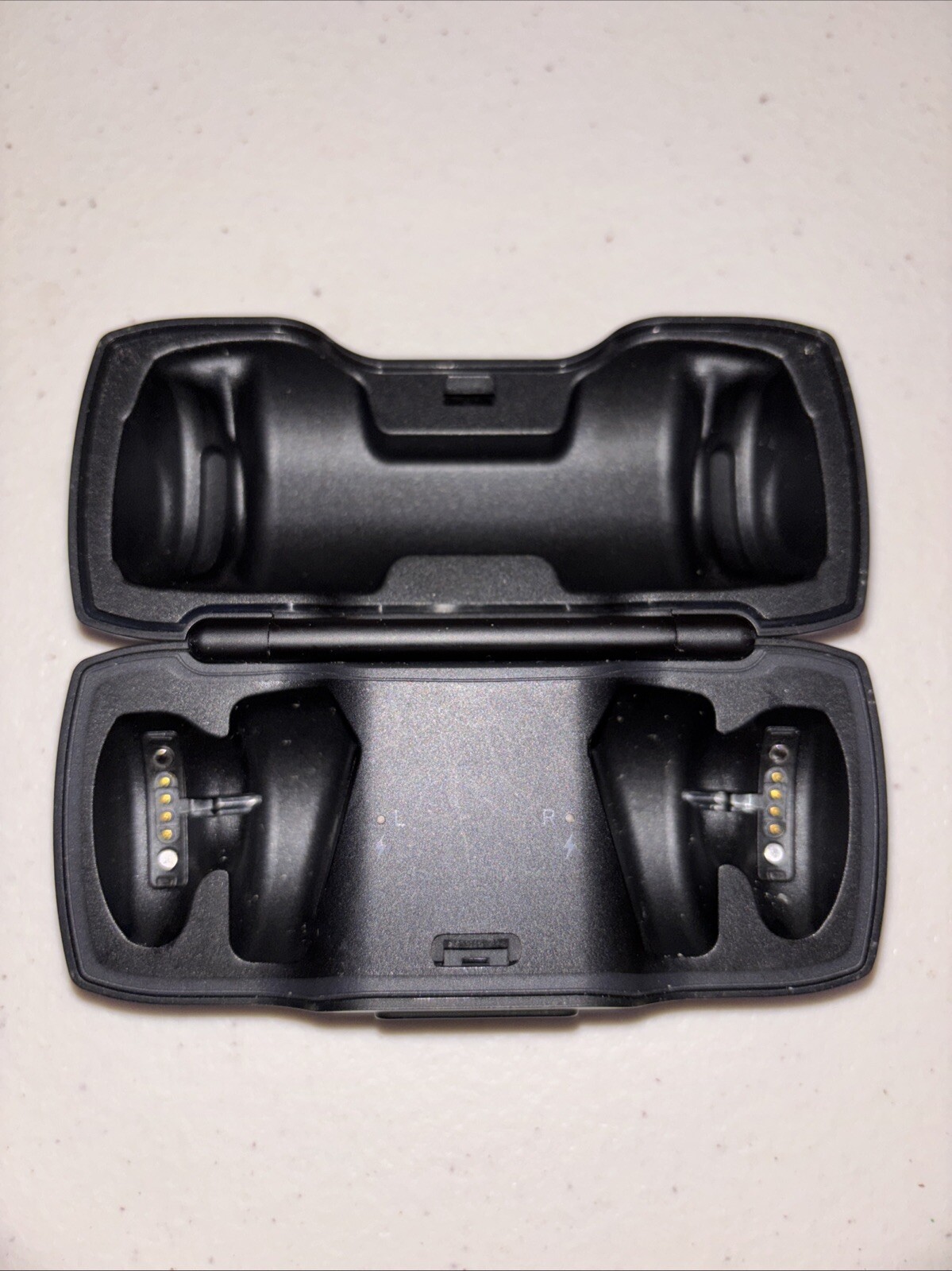 Bose SoundSport Free 423729 Wireless Headphones Bluetooth Earbuds Black Used