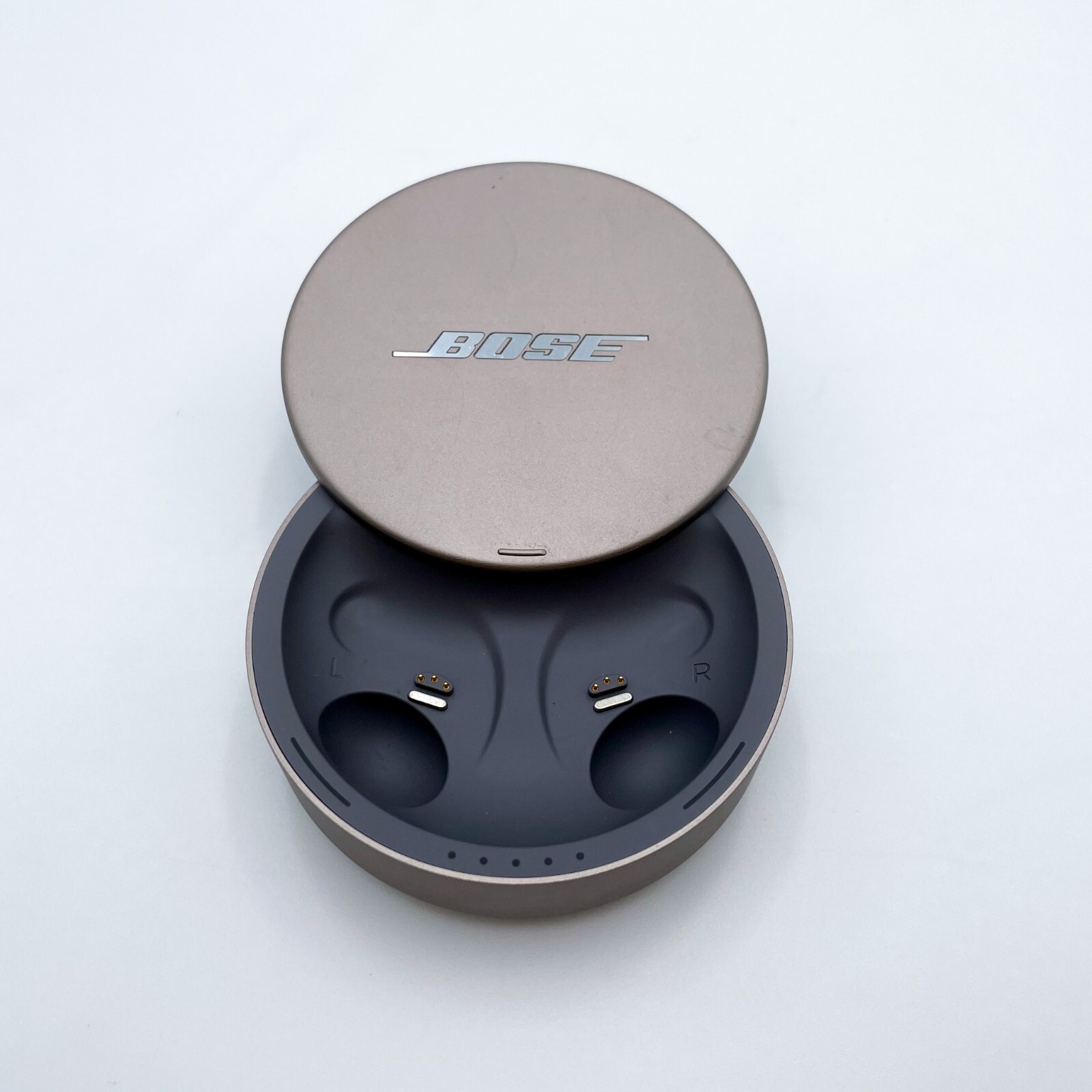 Bose Sleepbuds II Wireless In-Ear Earbuds Good Condition