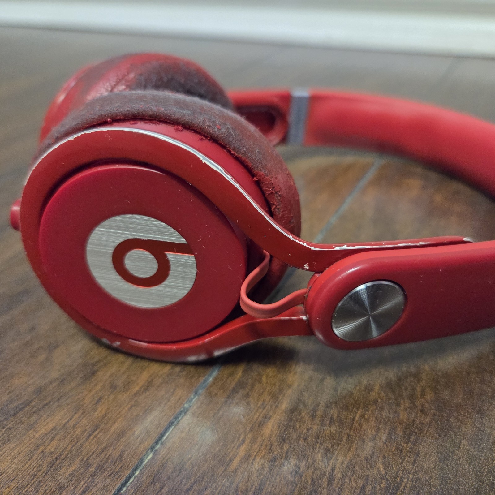 Red Beats Mixr DJ On-Ear Headphones w/Generic Audio Cord | Needs New Ear Cushion
