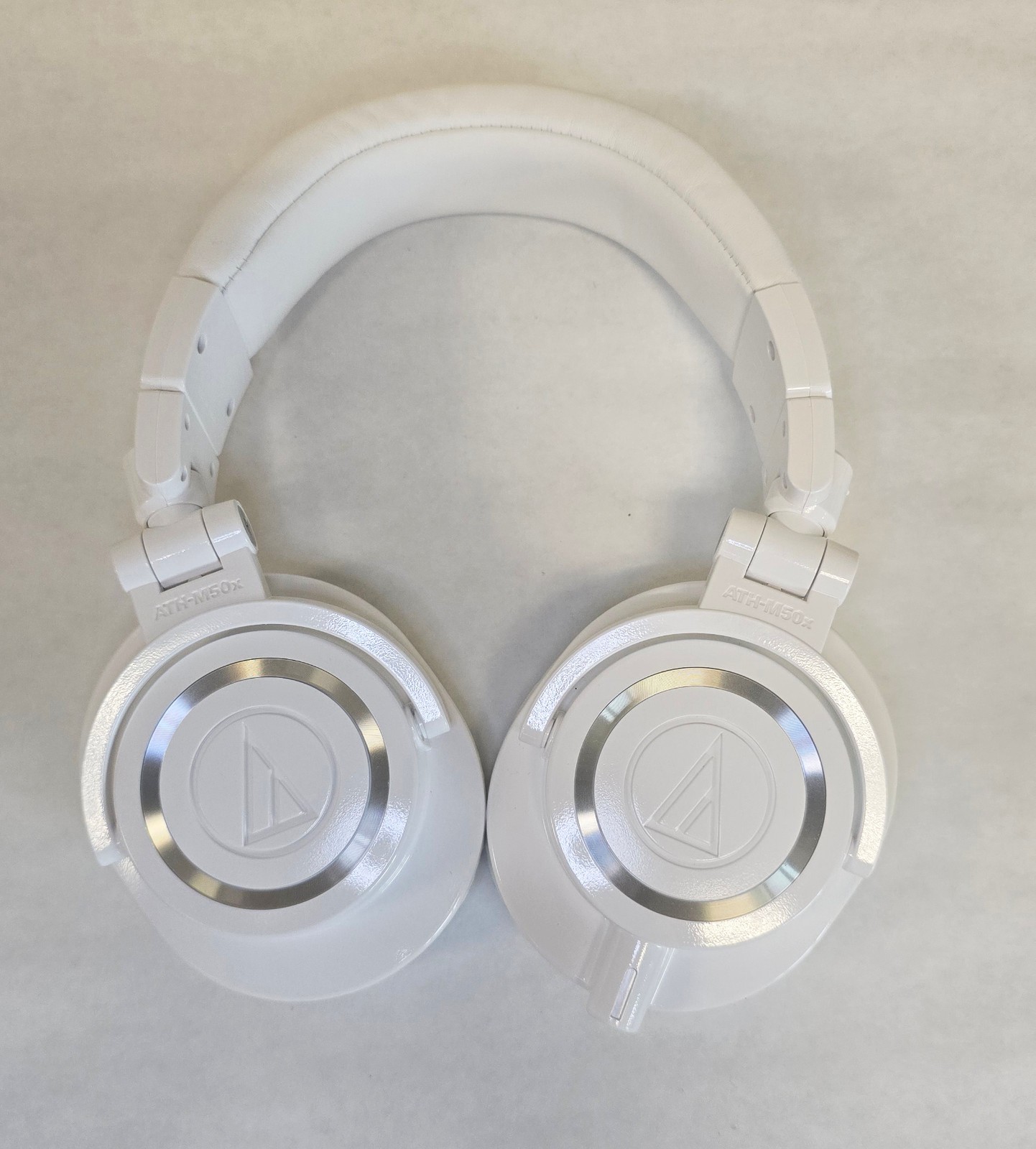 Mint – Audio-Technica ATH-M50X Over-Ear Headphones – White