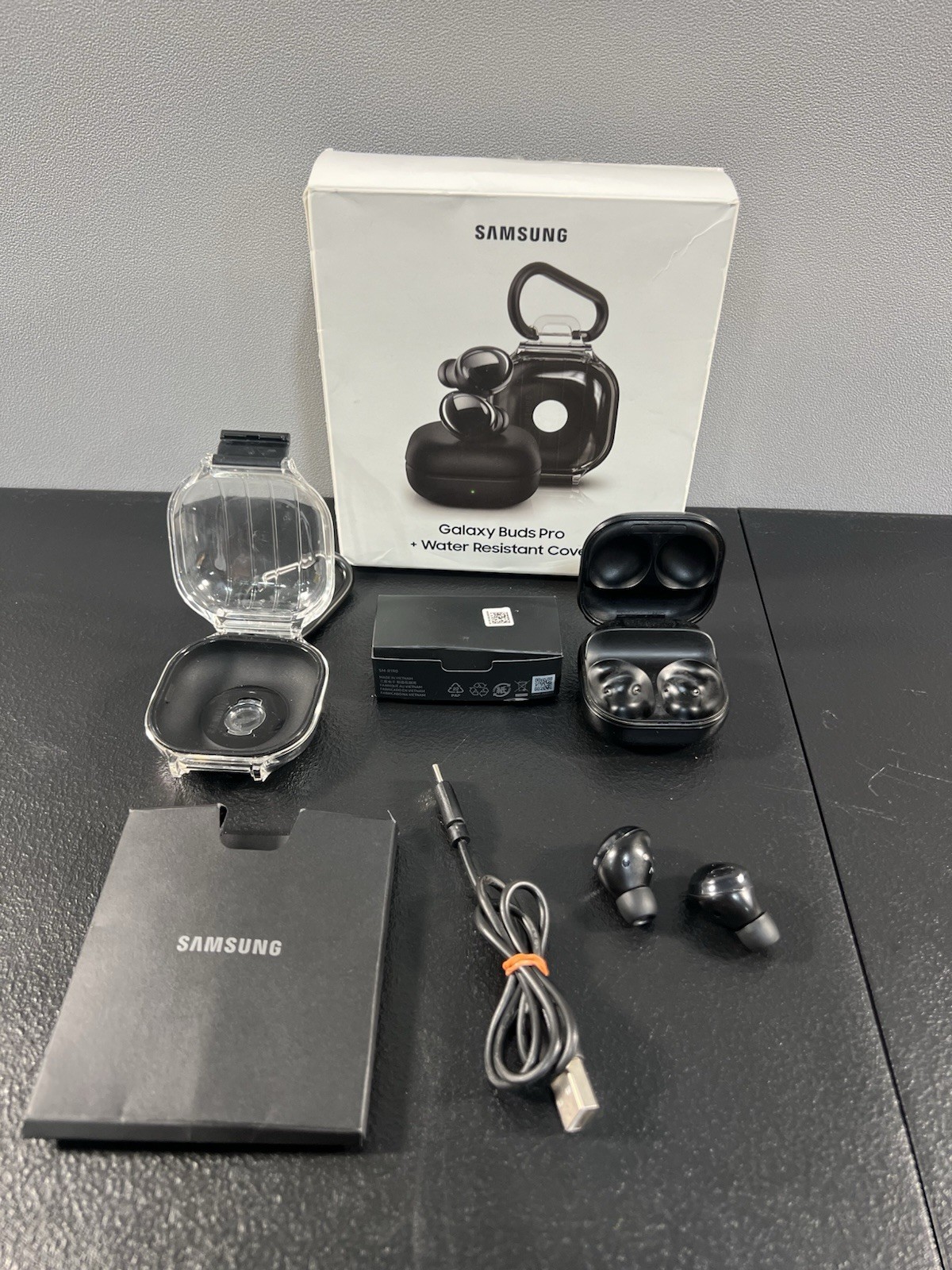 Samsung Galaxy Buds Pro Noise Cancelling Bluetooth Earbuds + Cover, Black