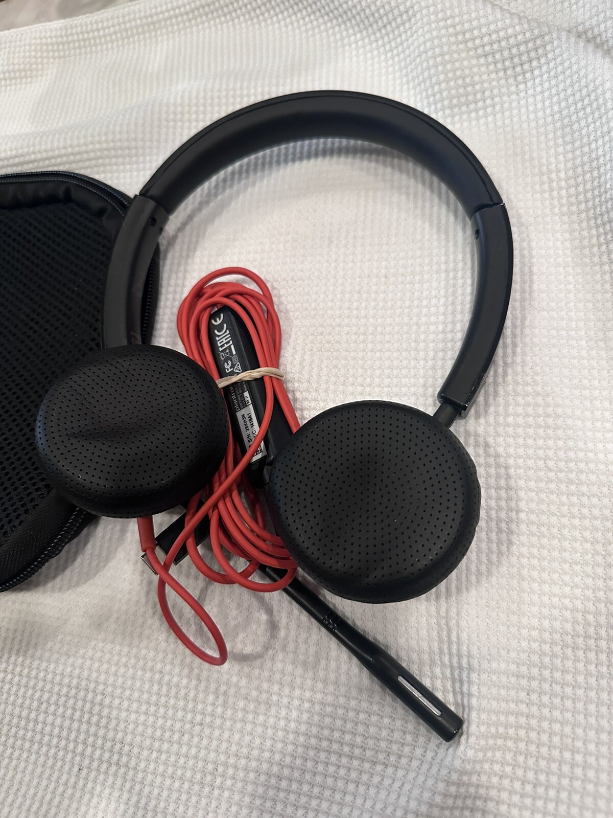 Plantronics Over the Ear Headphones BW3300 With Mesh Zipper Case & Connect Wire