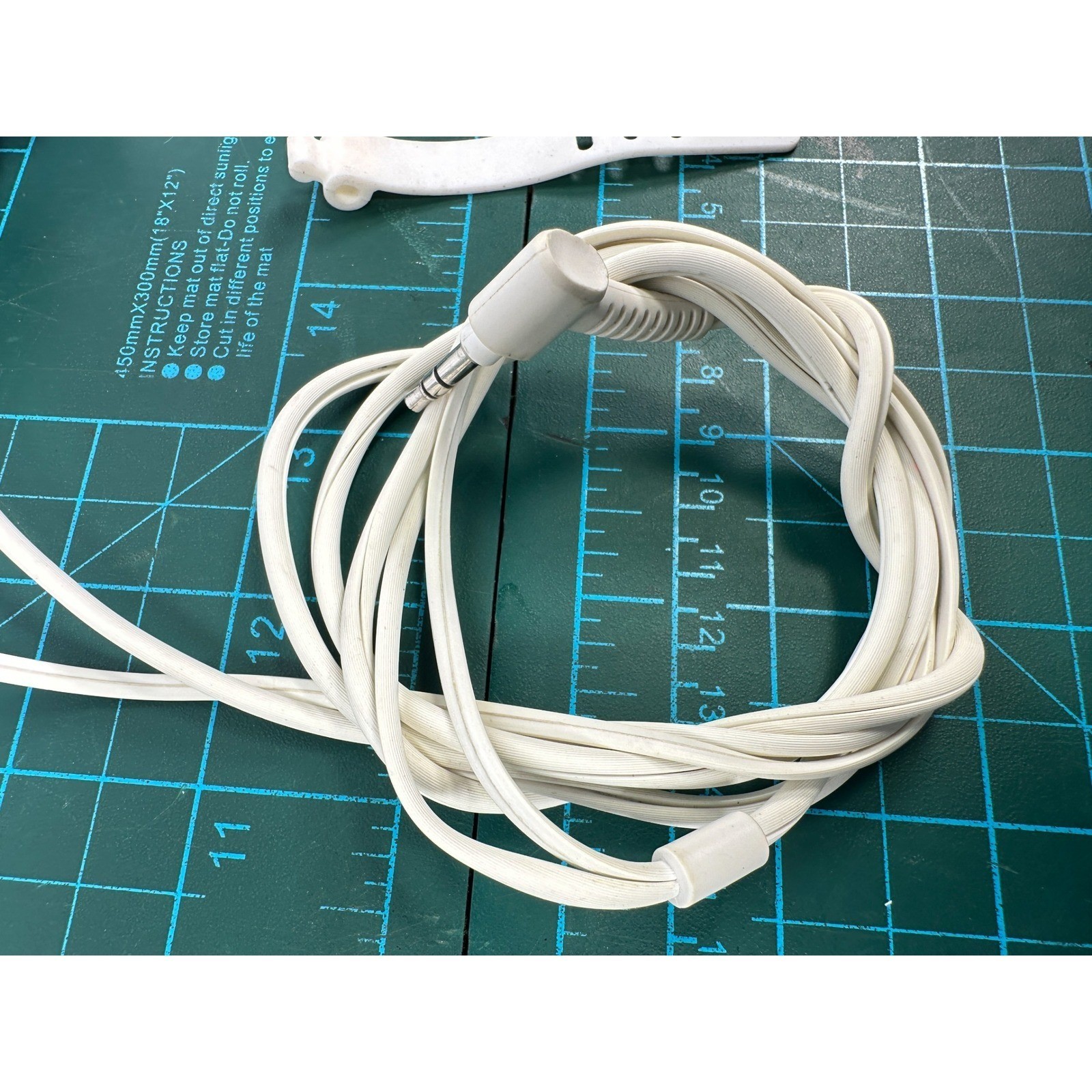 Sony MDR-ZX110 Wired On-Ear Headphones White 3.5mm Swivel Folding TESTED