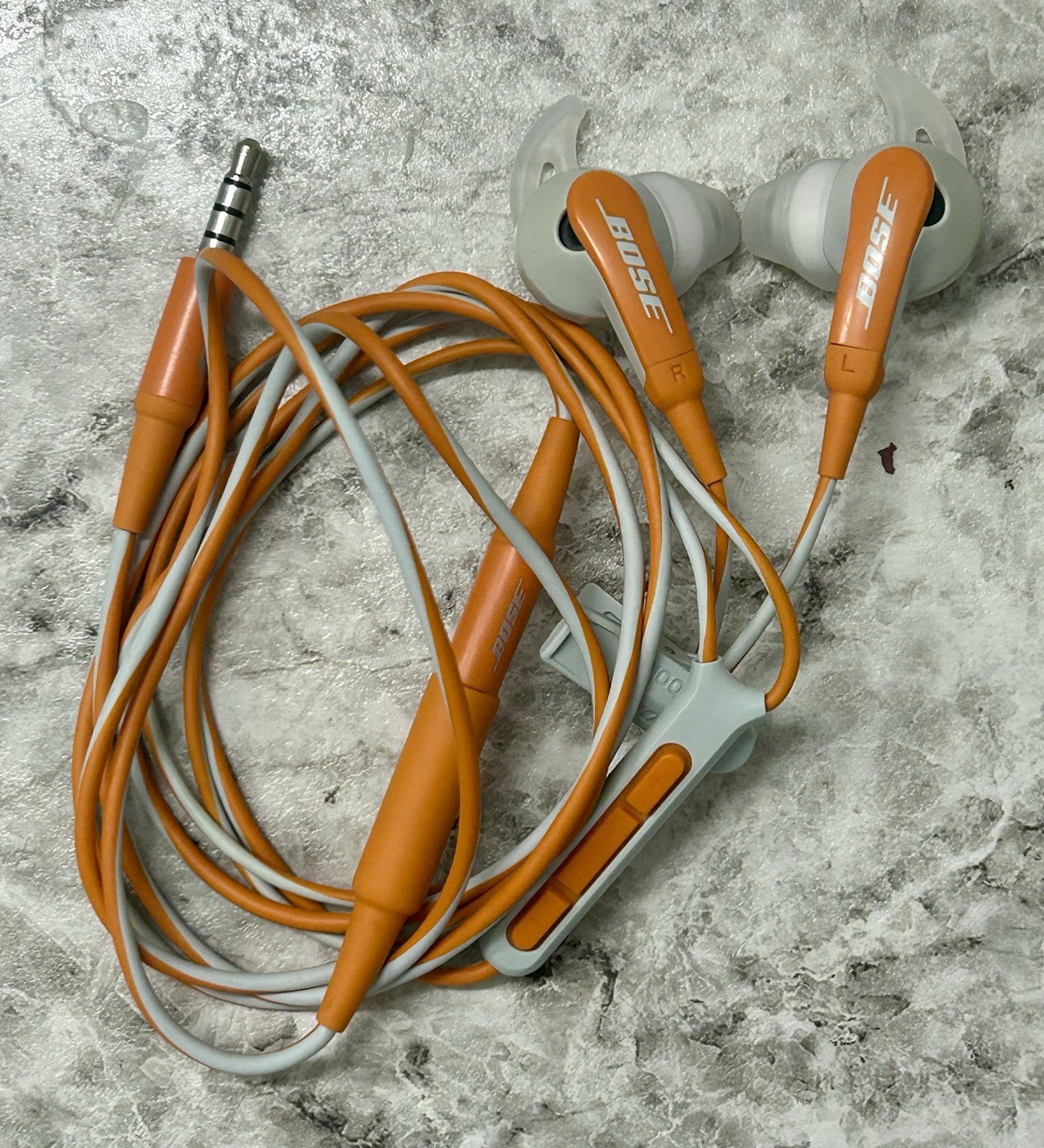 Bose SIE2i Sport Headphones Wired Case Sports Exercise Gym Workout Orange 3.5mm