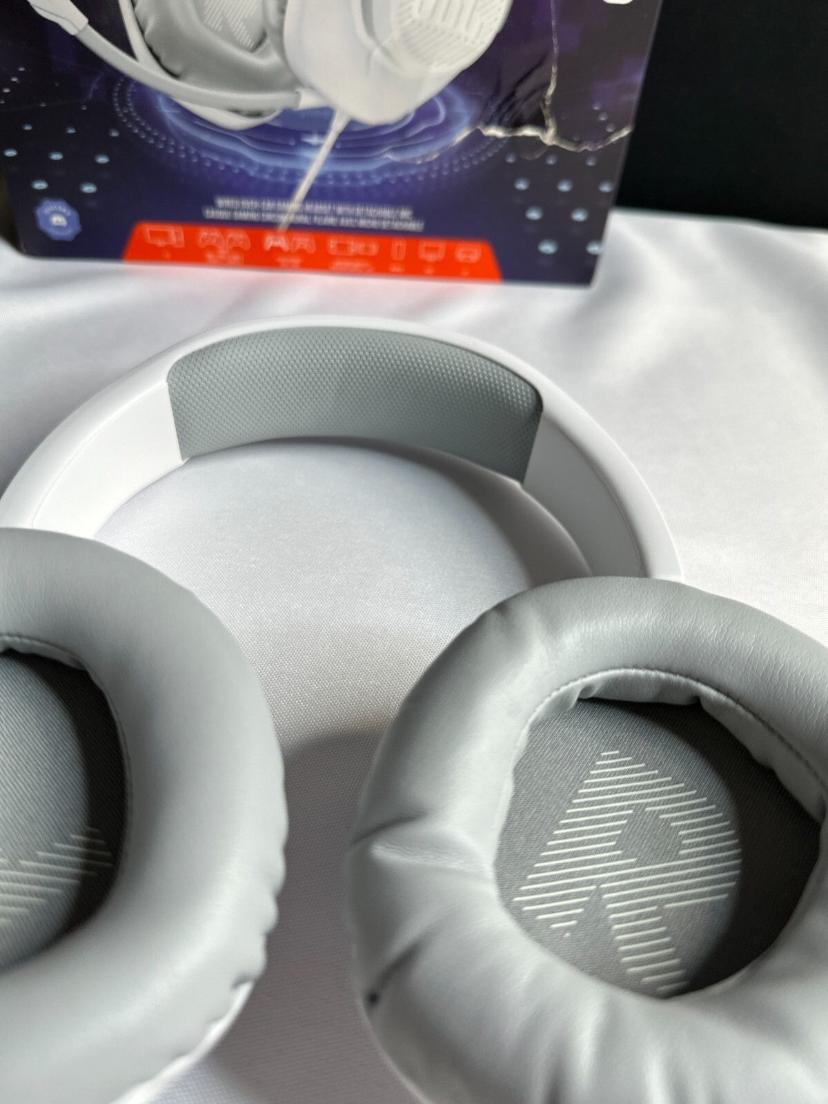 JBL Quantum 100 White Stereo Wired Over Ear Gaming Headphones With Mic