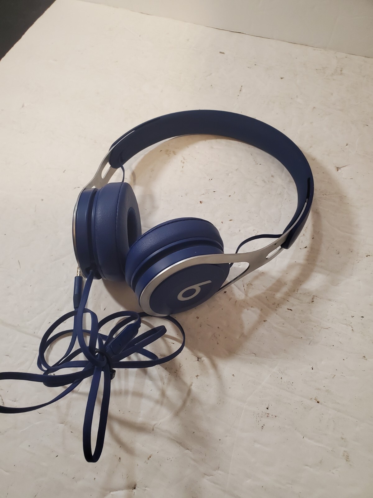 Beats By Dr Dre Beats EP Wired On-Ear Headphones [Matte Blue Edition] Good Shape