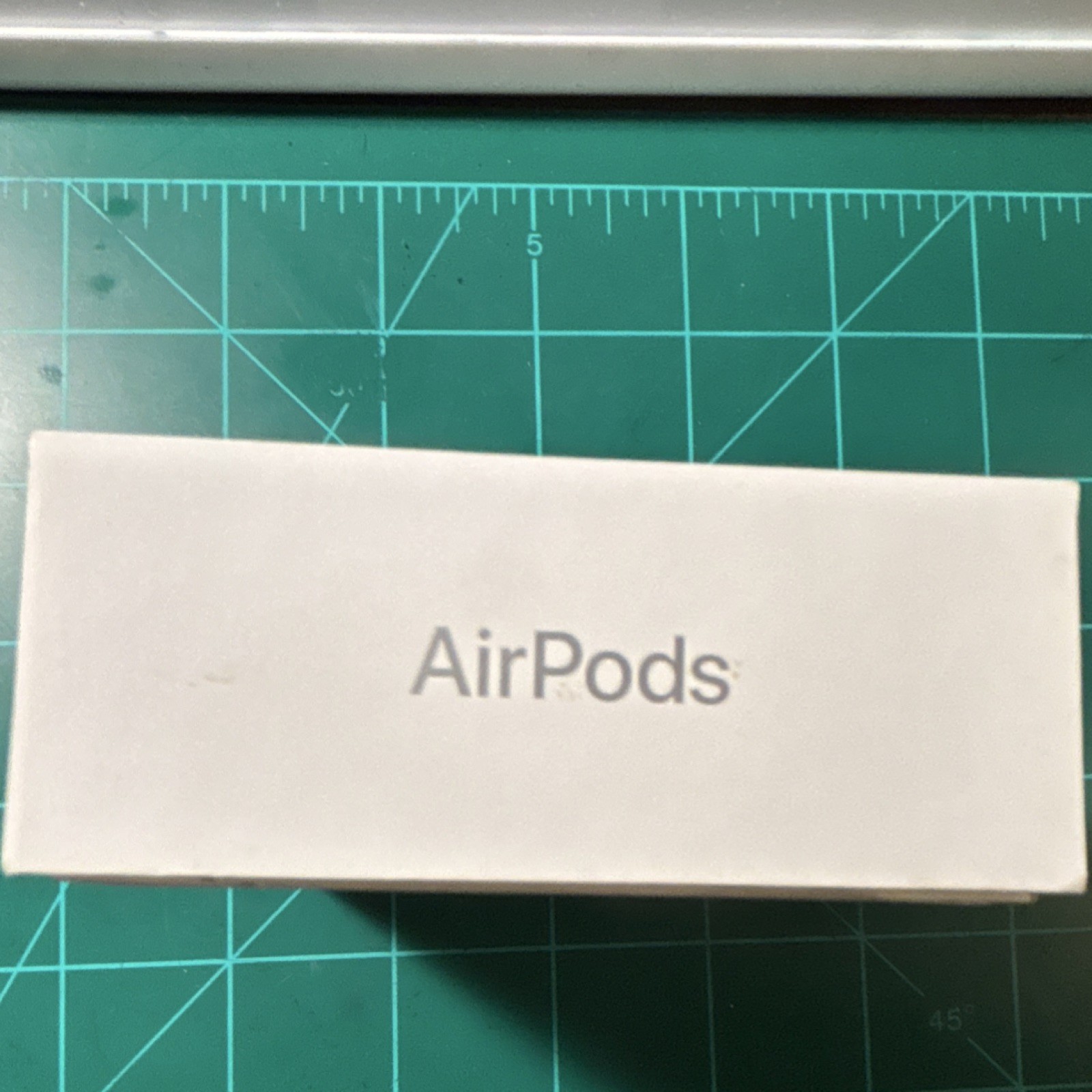 Apple AirPods 4 White Wireless Bluetooth In-Ear Earbuds Built-In Mic MXP63LL/A